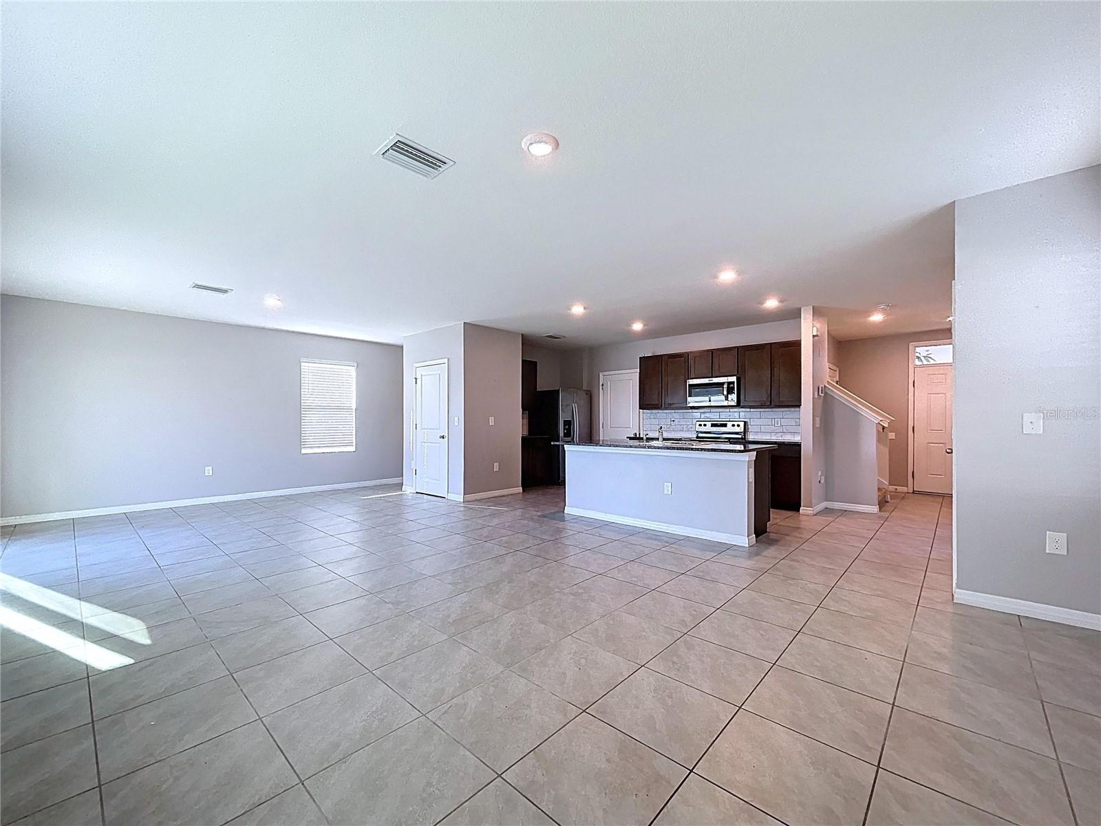 Image 18 of 46 For 10878 Penny Gale Loop