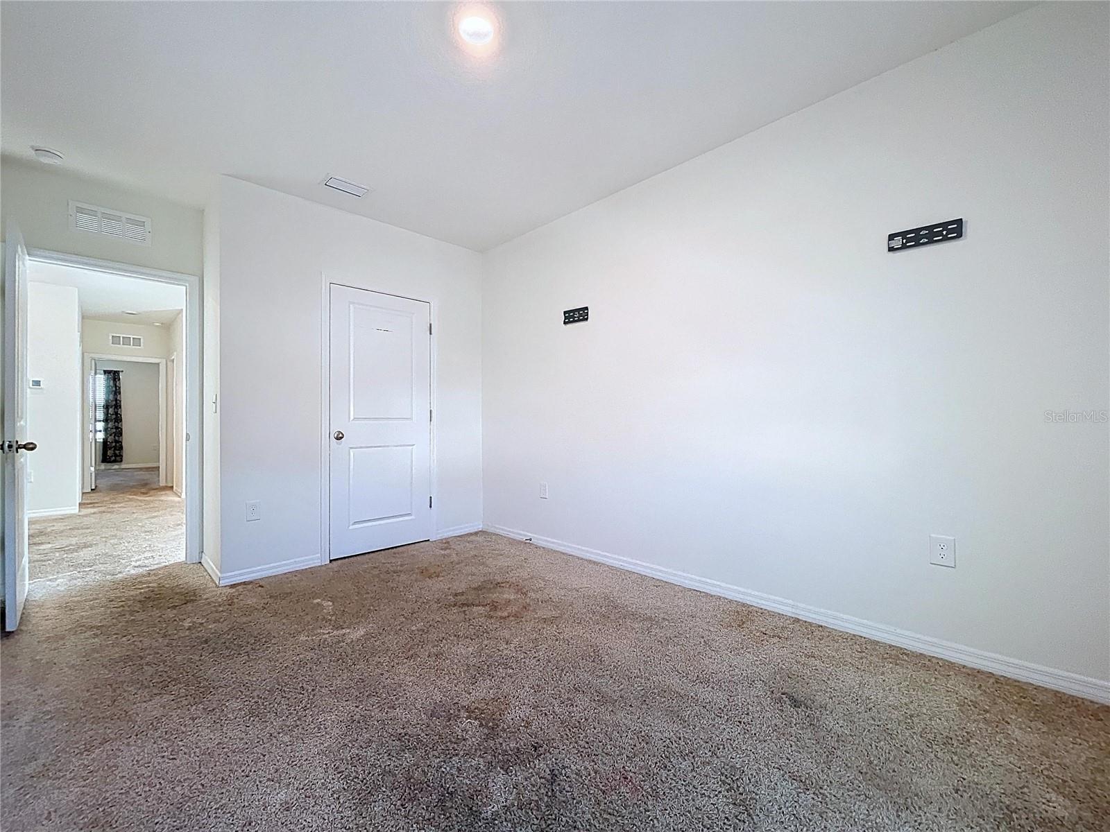 Image 28 of 46 For 10878 Penny Gale Loop