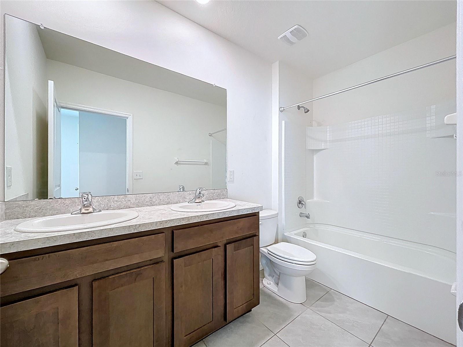 Image 29 of 46 For 10878 Penny Gale Loop