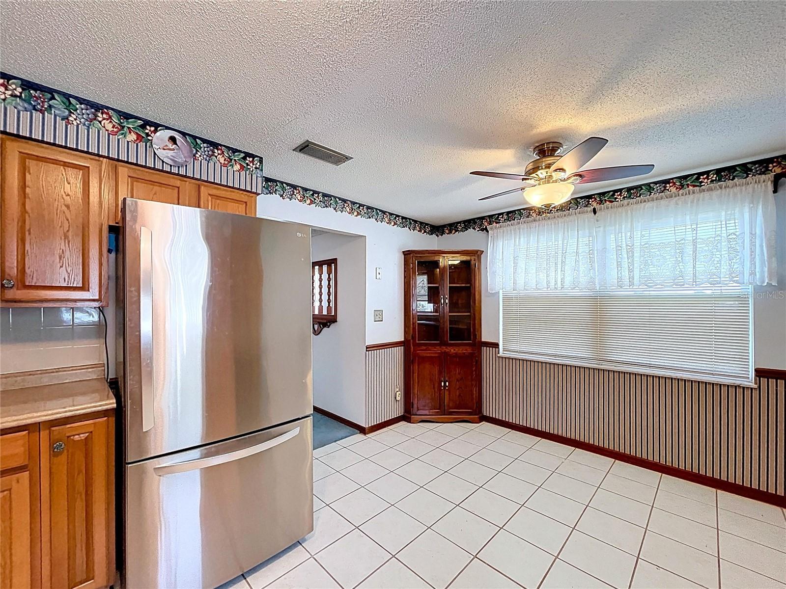 Image 16 of 38 For 39350 5th Avenue