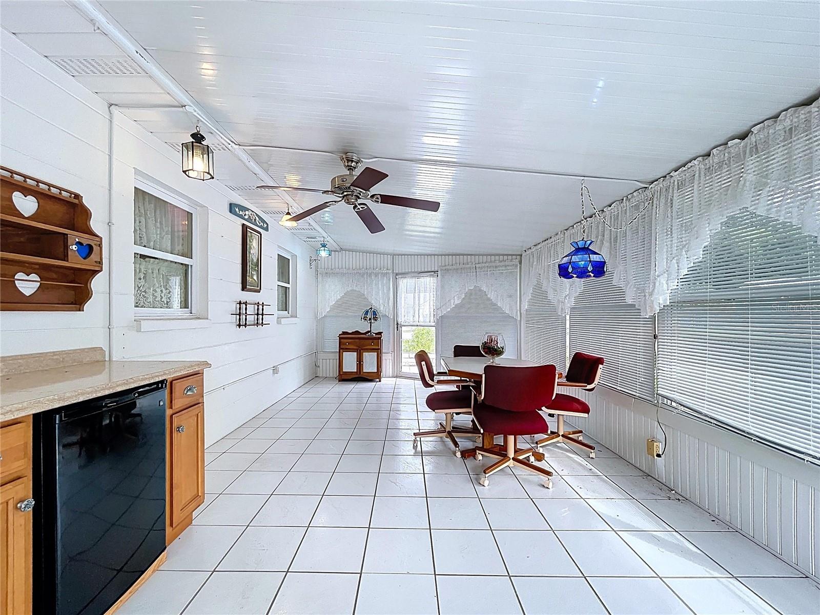 Image 20 of 38 For 39350 5th Avenue