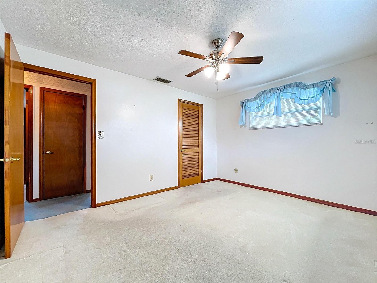 Image 26 of 38 For 39350 5th Avenue