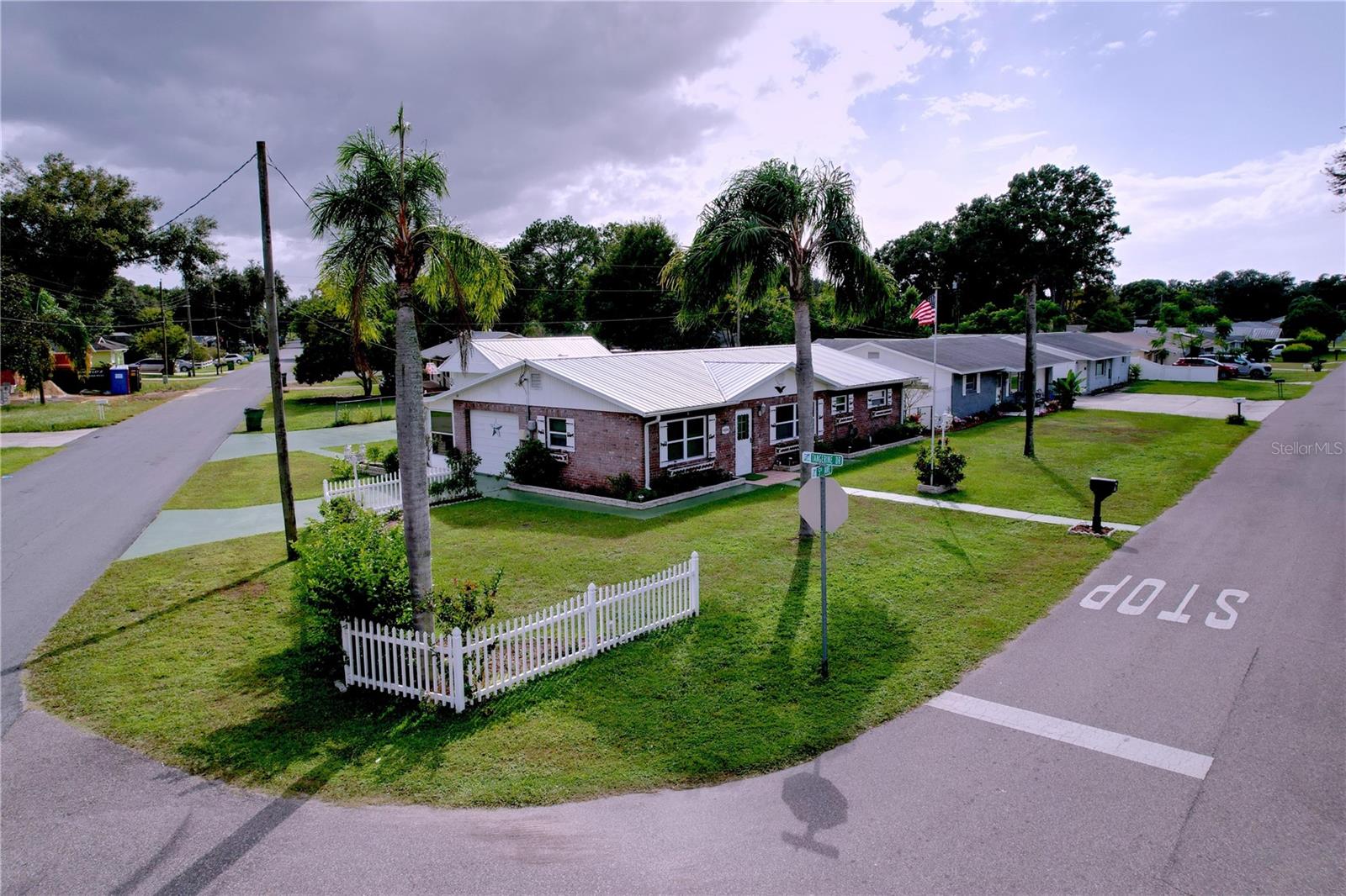 Image 4 of 38 For 39350 5th Avenue