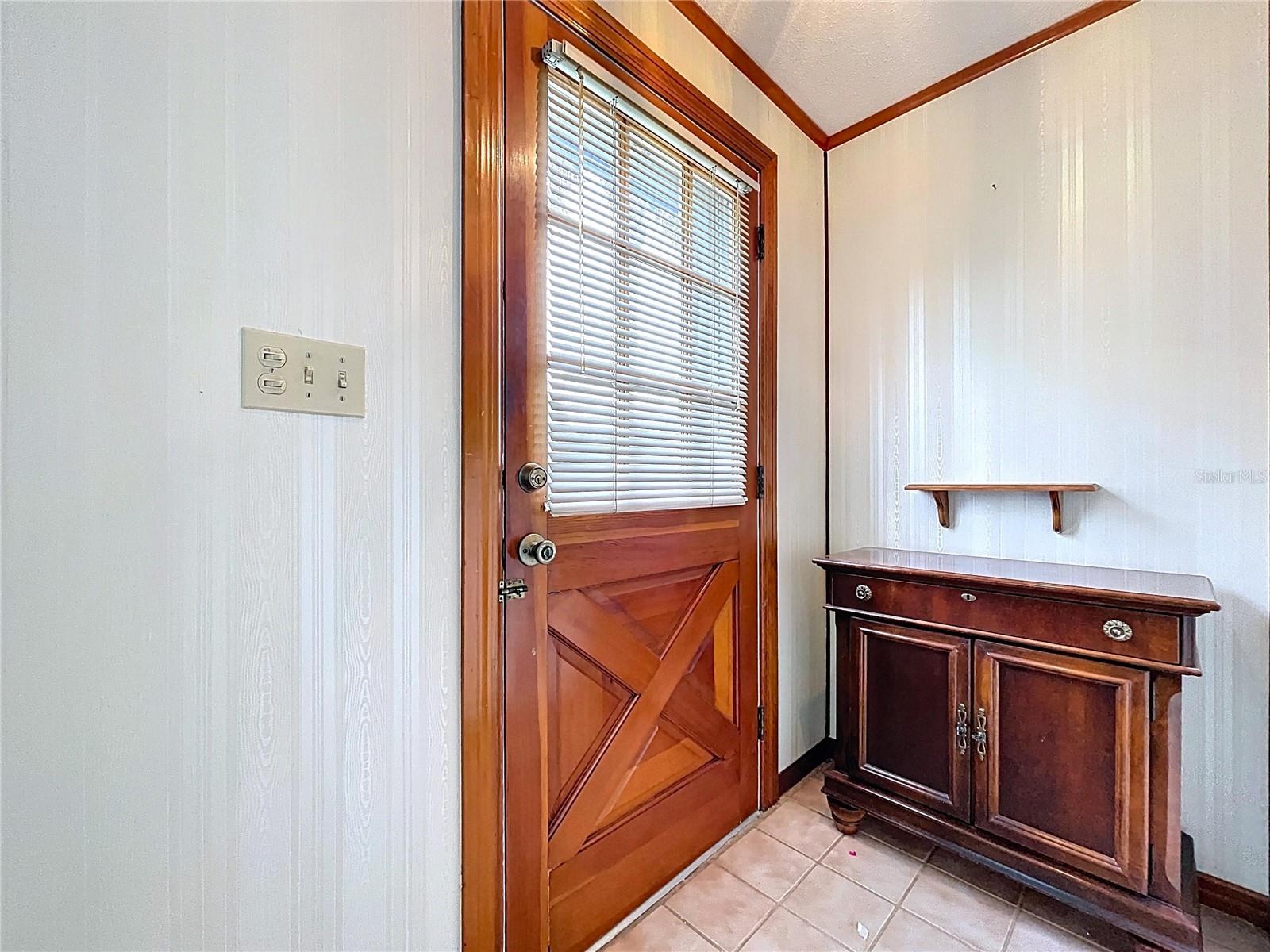 Image 9 of 38 For 39350 5th Avenue