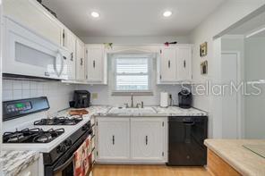 Image 5 of 28 For 5357 81st Street N 23