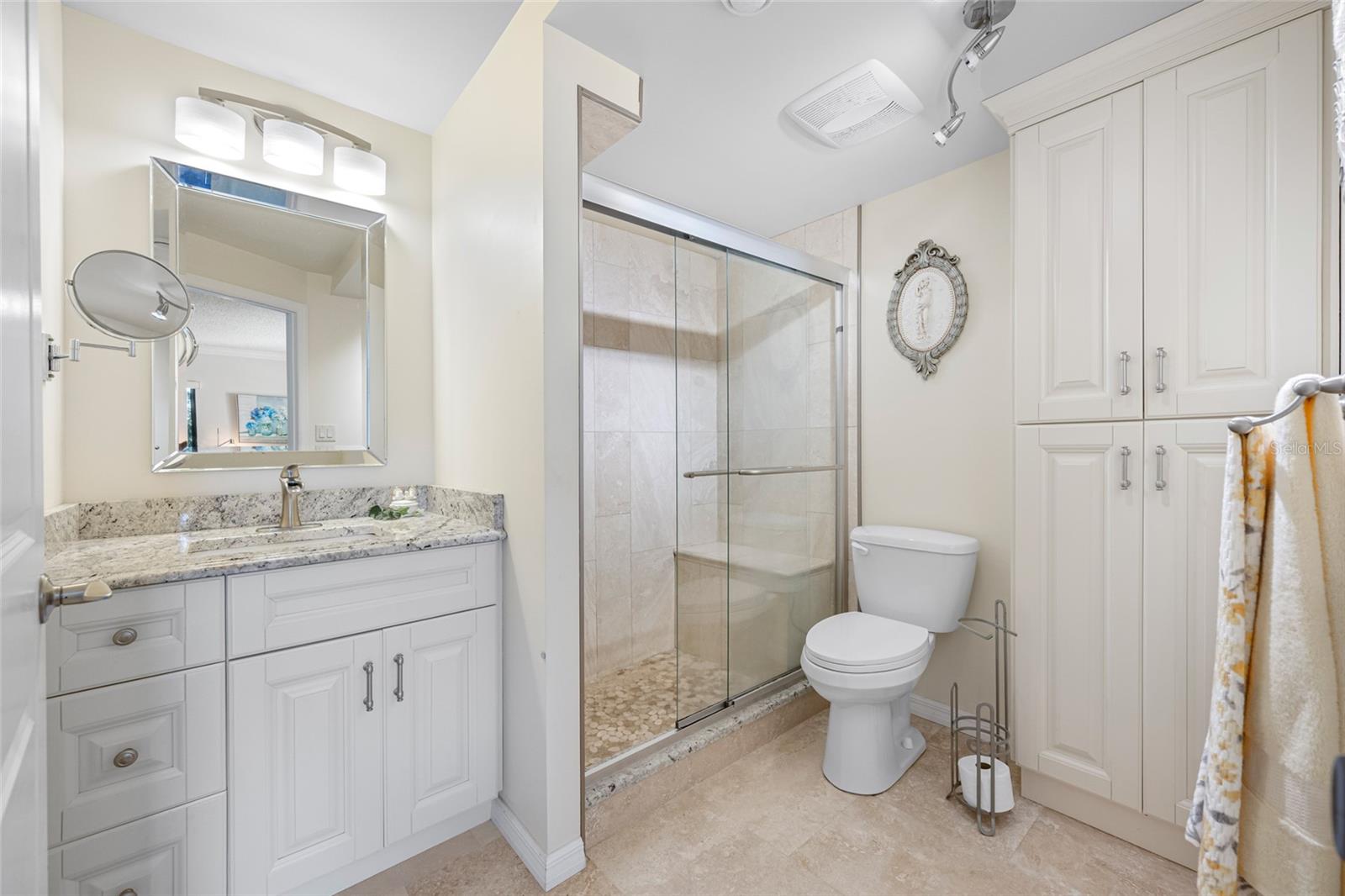 Image 27 of 47 For 2800 Cove Cay Drive 4a