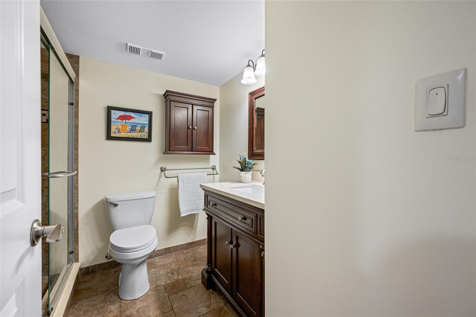 Image 33 of 47 For 2800 Cove Cay Drive 4a