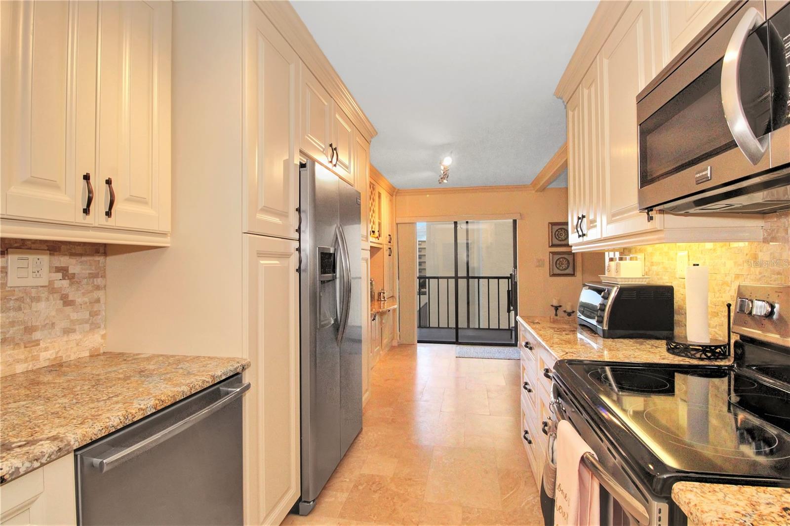 Image 6 of 47 For 2800 Cove Cay Drive 4a