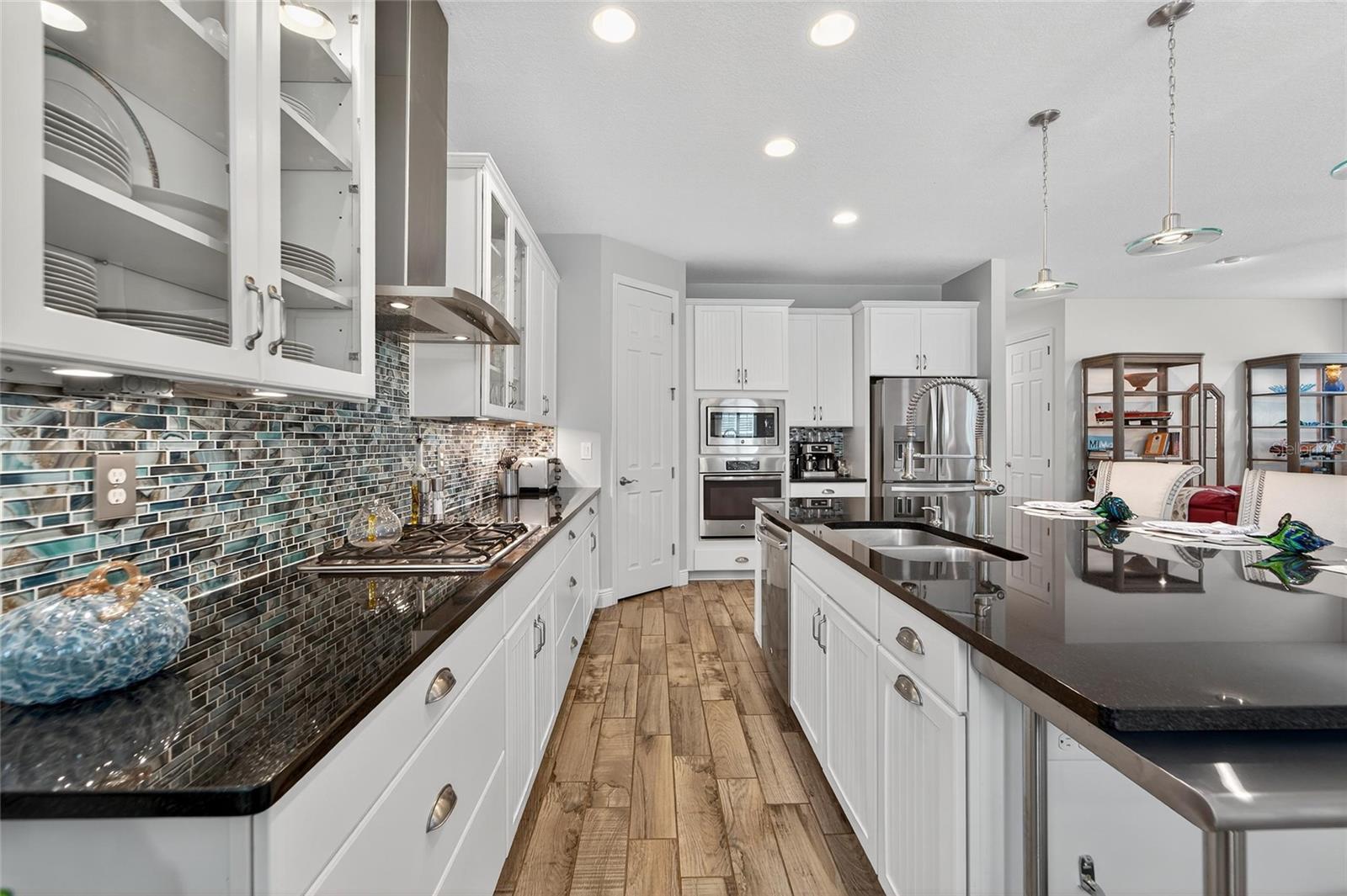 Image 17 of 87 For 623 Winterside Drive