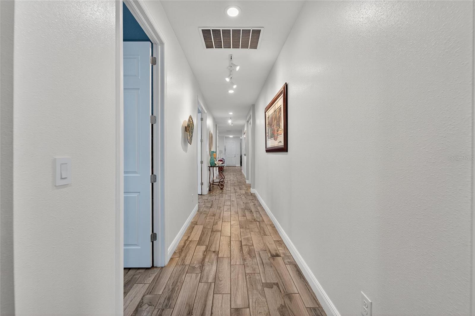 Image 22 of 87 For 623 Winterside Drive