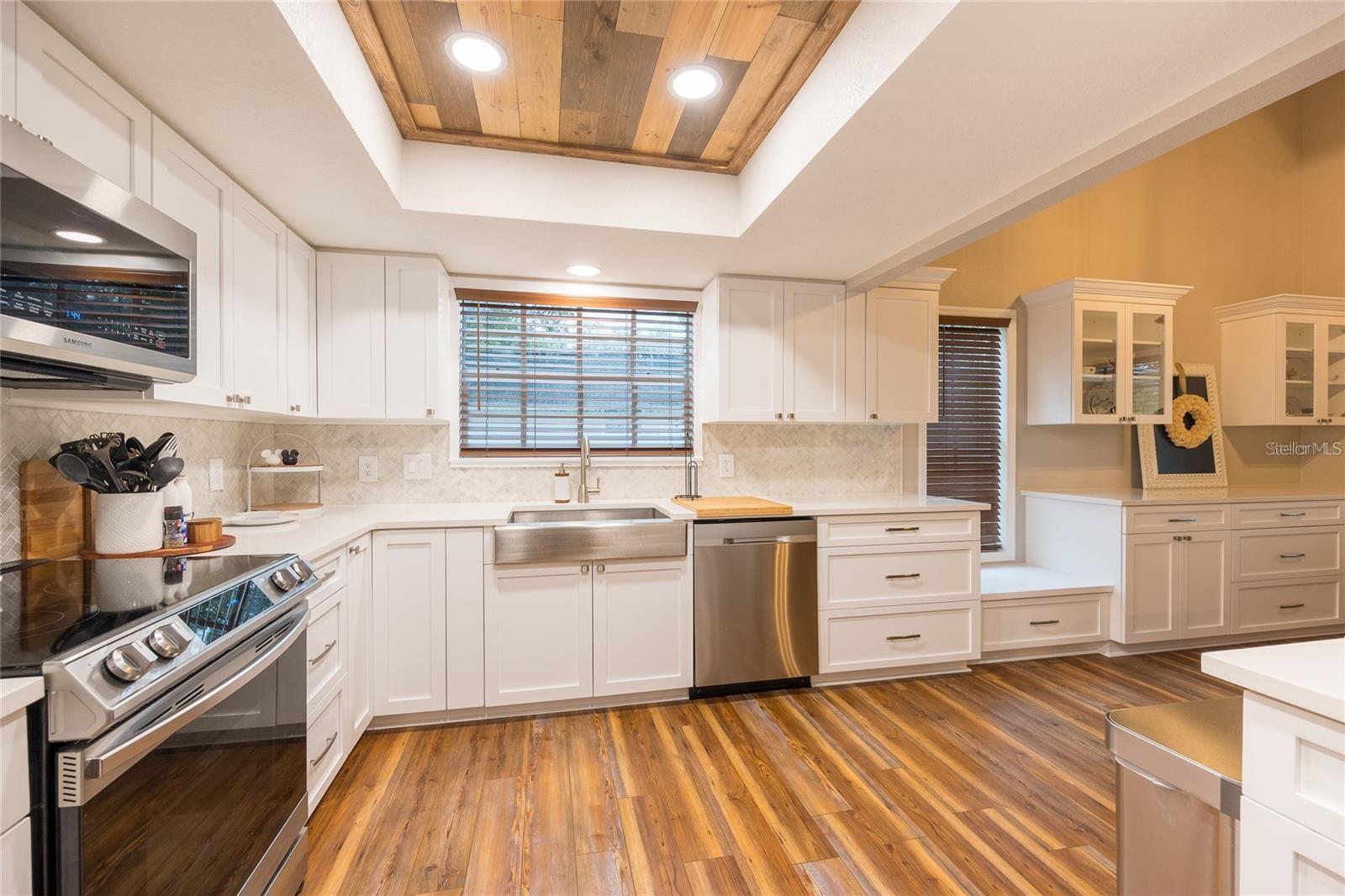 Image 10 of 100 For 13219 Tyrone Street