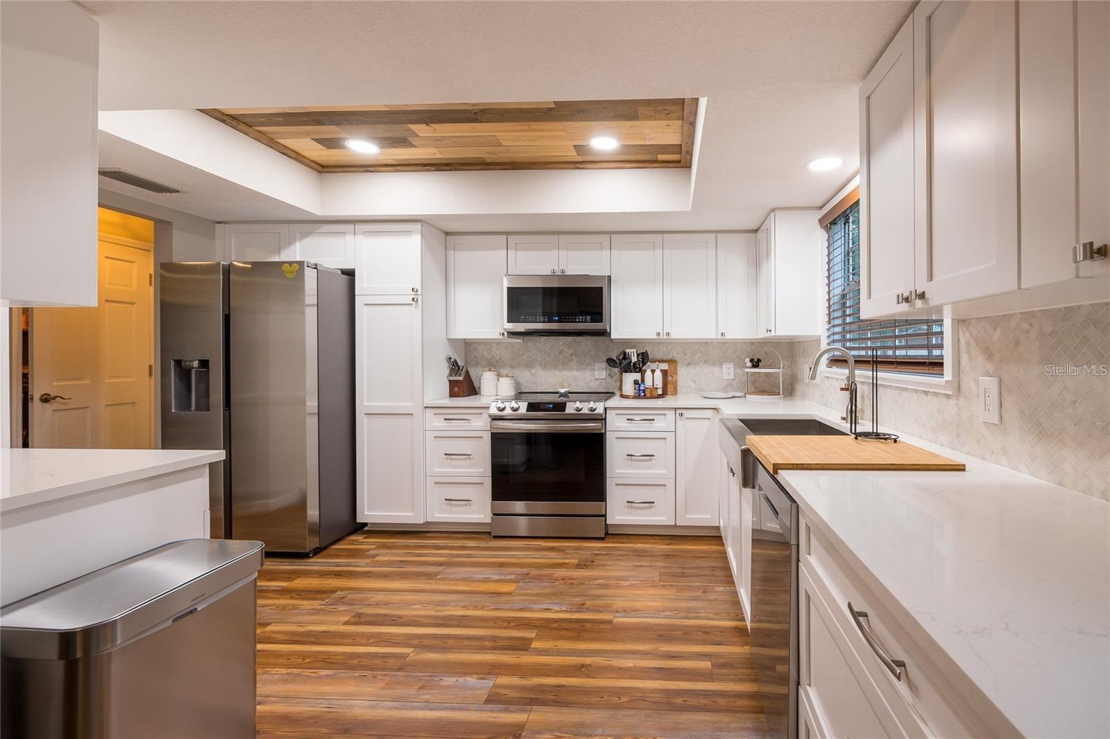 Image 11 of 100 For 13219 Tyrone Street