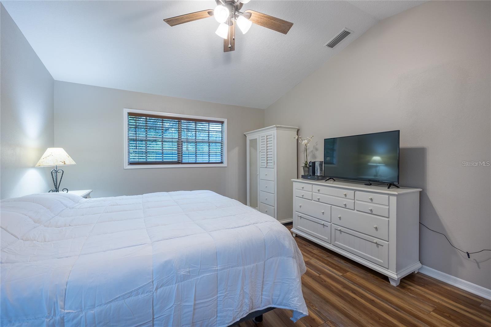 Image 19 of 100 For 13219 Tyrone Street
