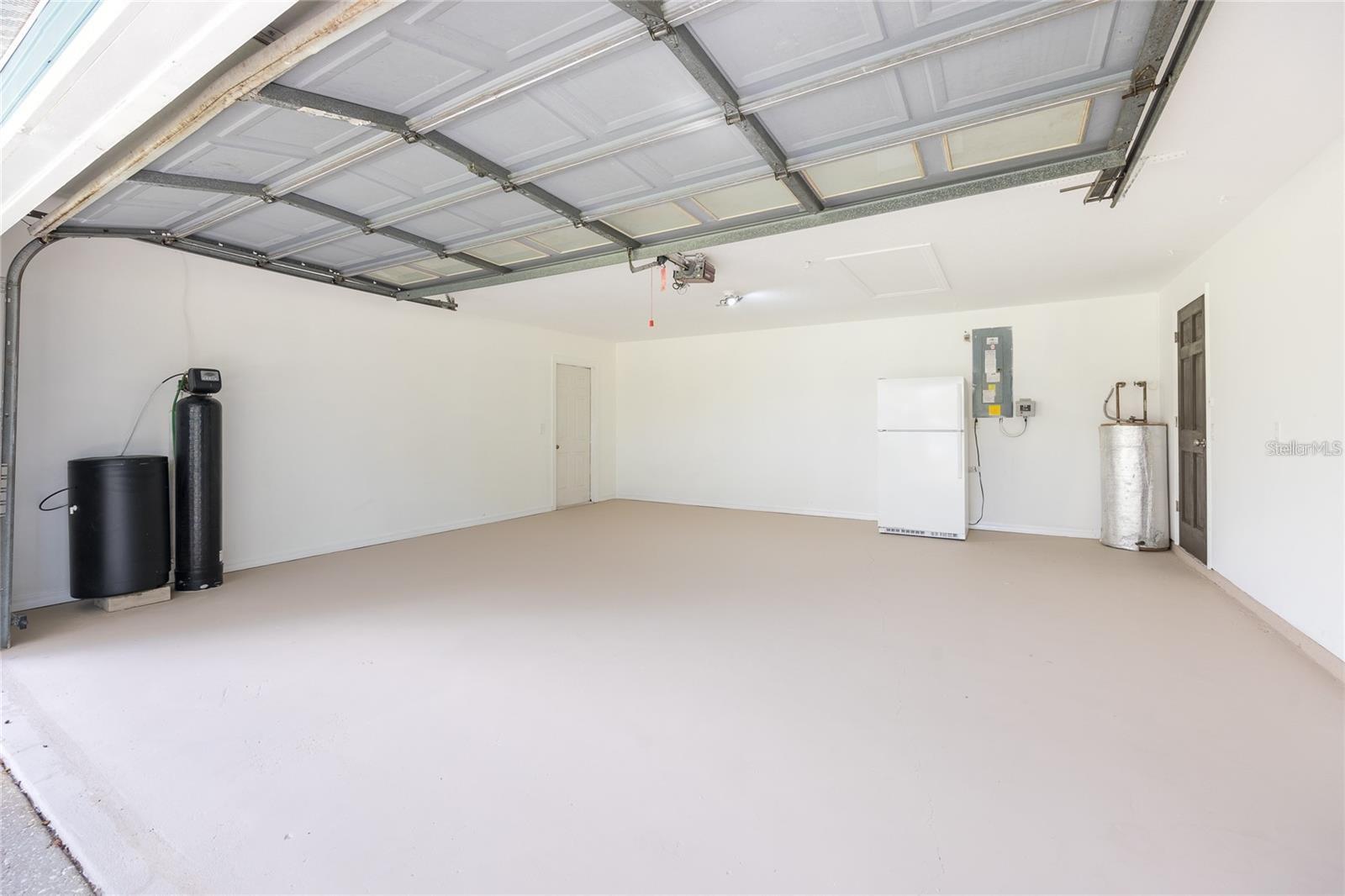 Image 33 of 100 For 13219 Tyrone Street