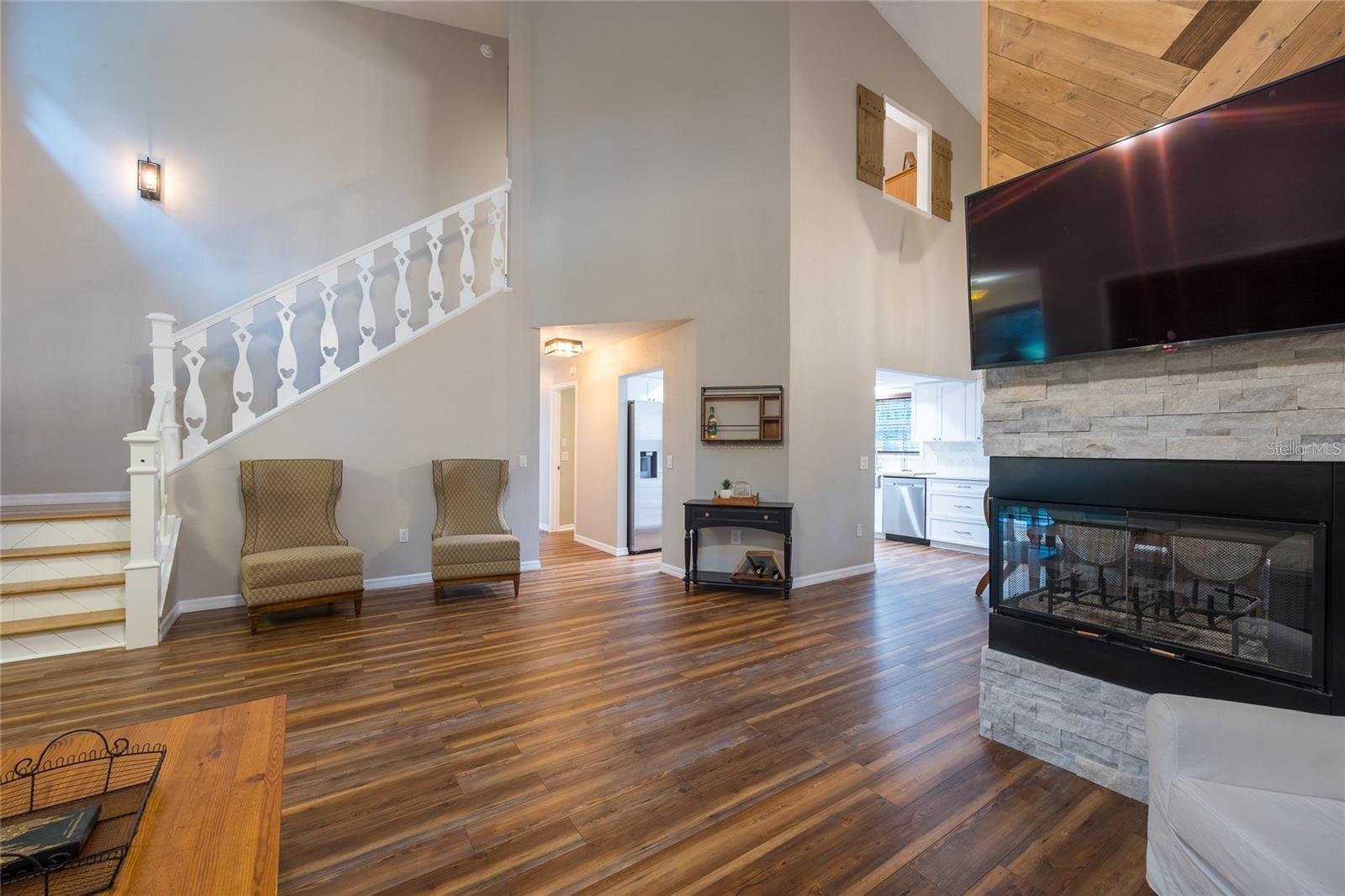 Image 5 of 100 For 13219 Tyrone Street