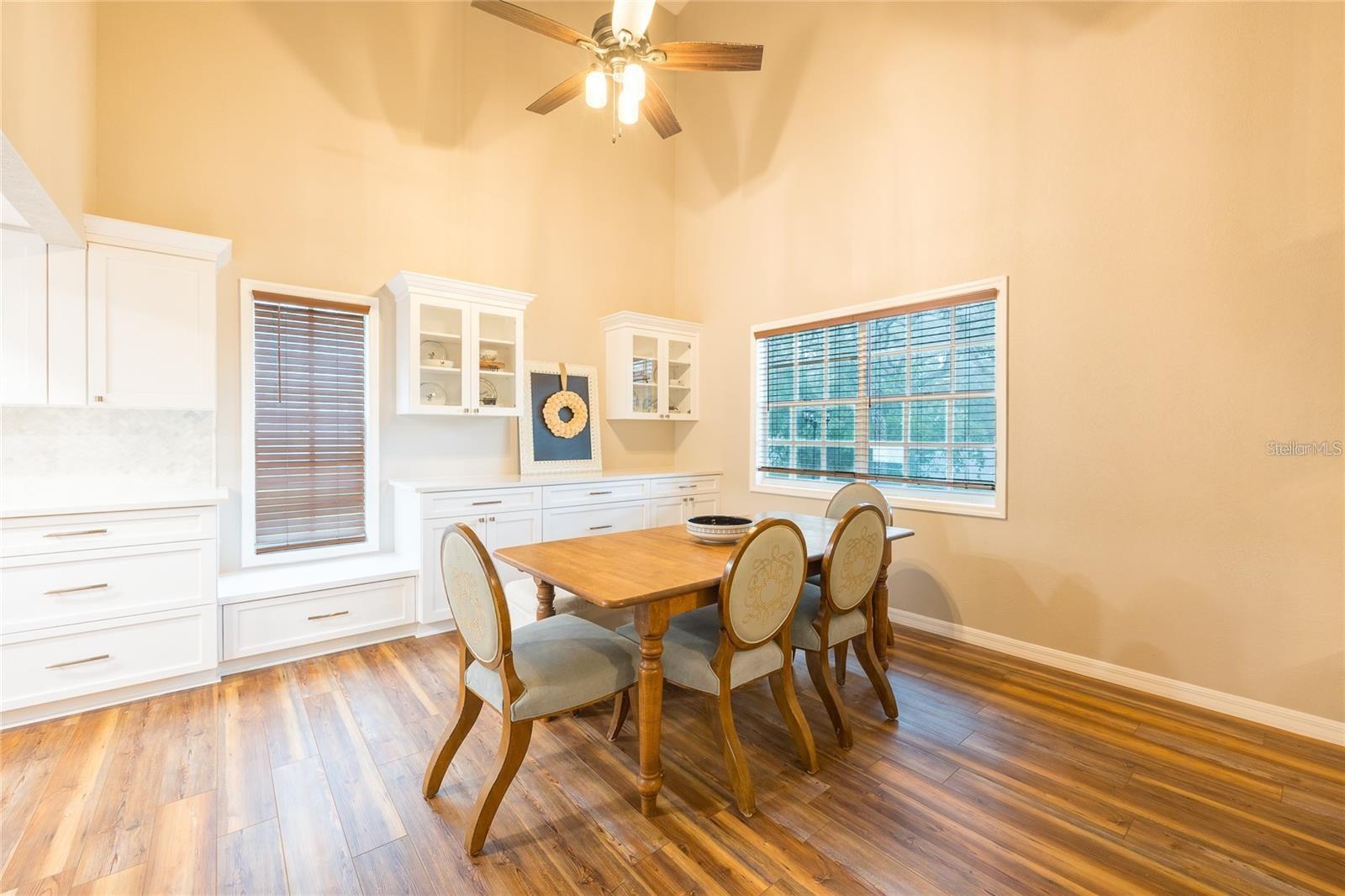 Image 9 of 100 For 13219 Tyrone Street