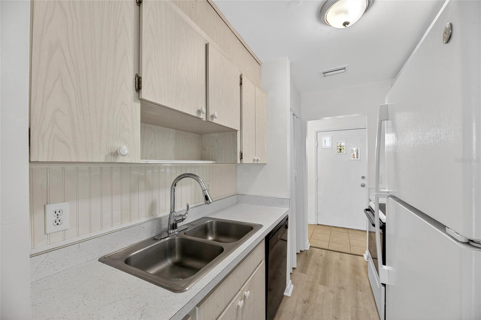 Image 11 of 37 For 1238 Fordham Drive