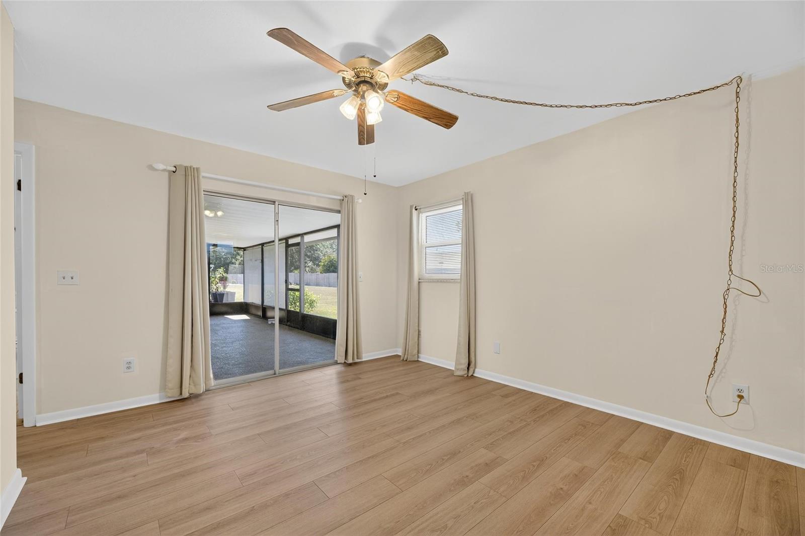 Image 15 of 37 For 1238 Fordham Drive