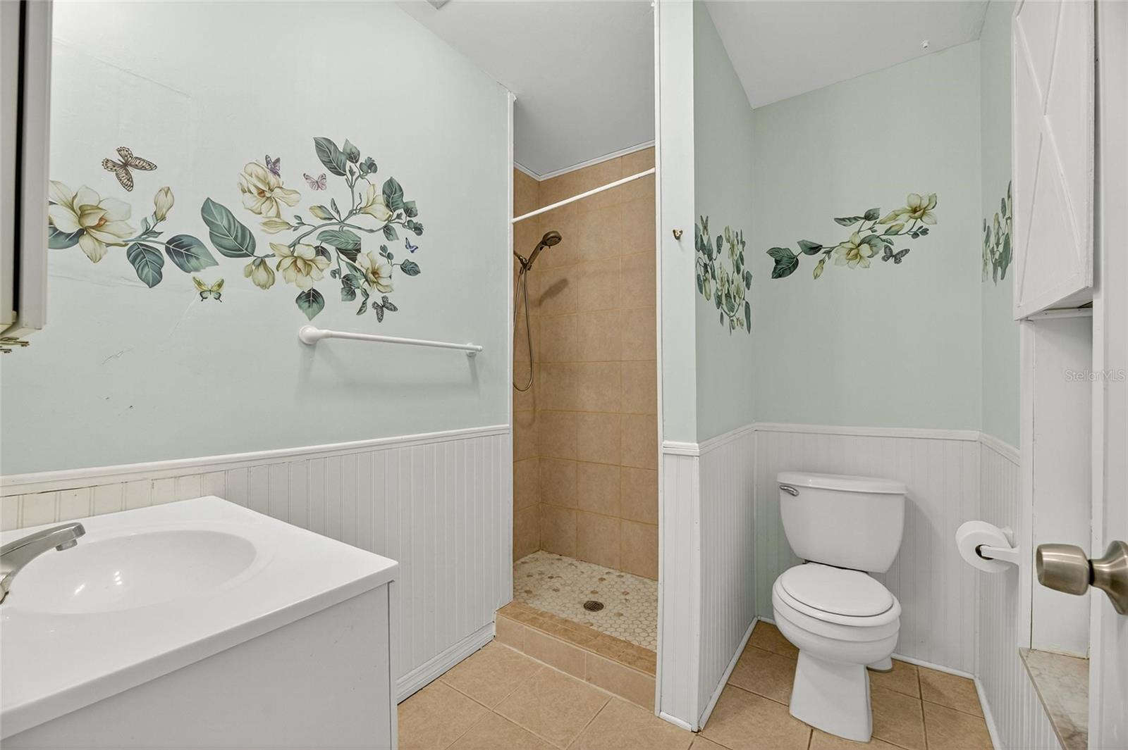 Image 19 of 37 For 1238 Fordham Drive