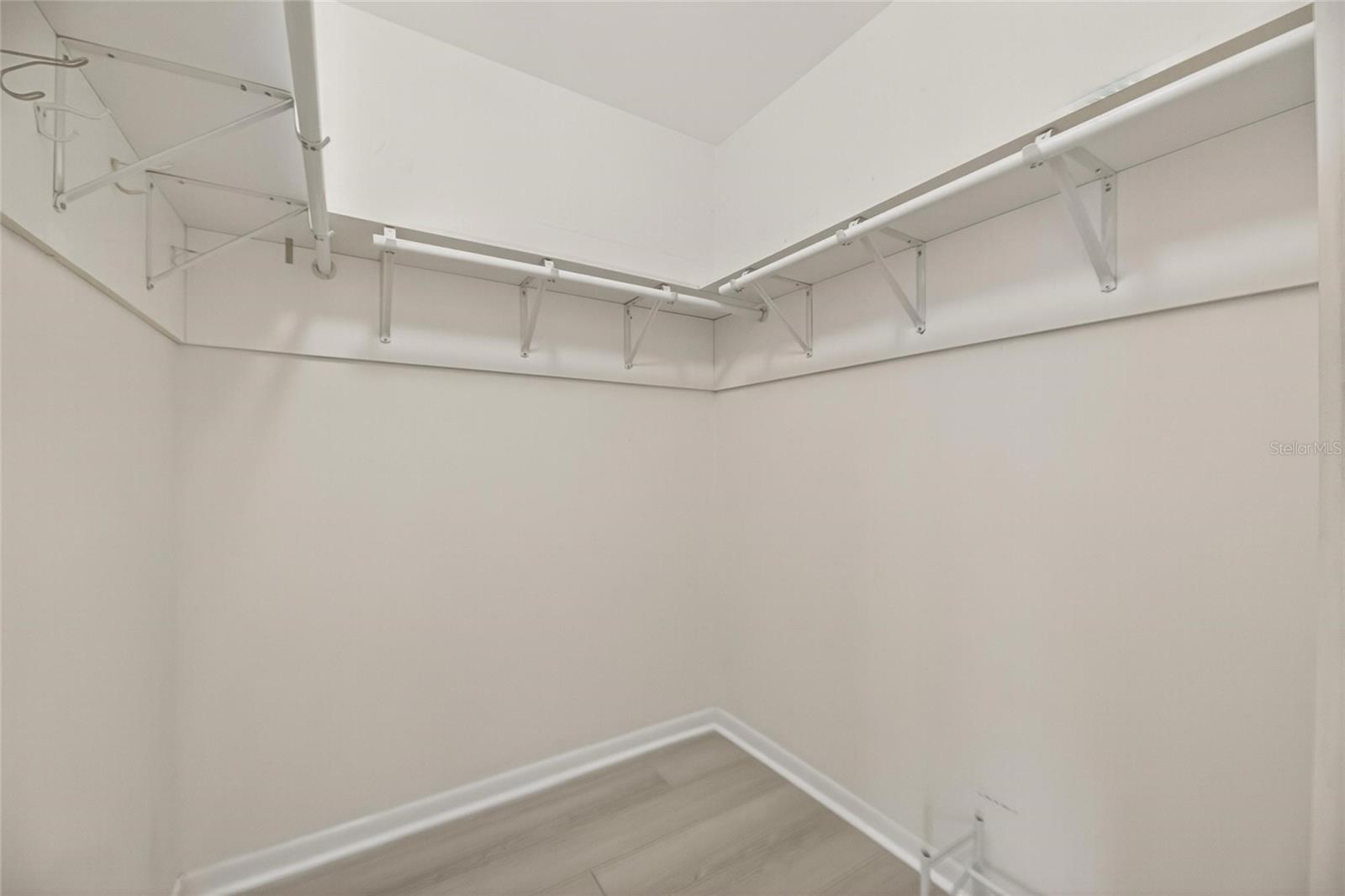 Image 21 of 37 For 1238 Fordham Drive