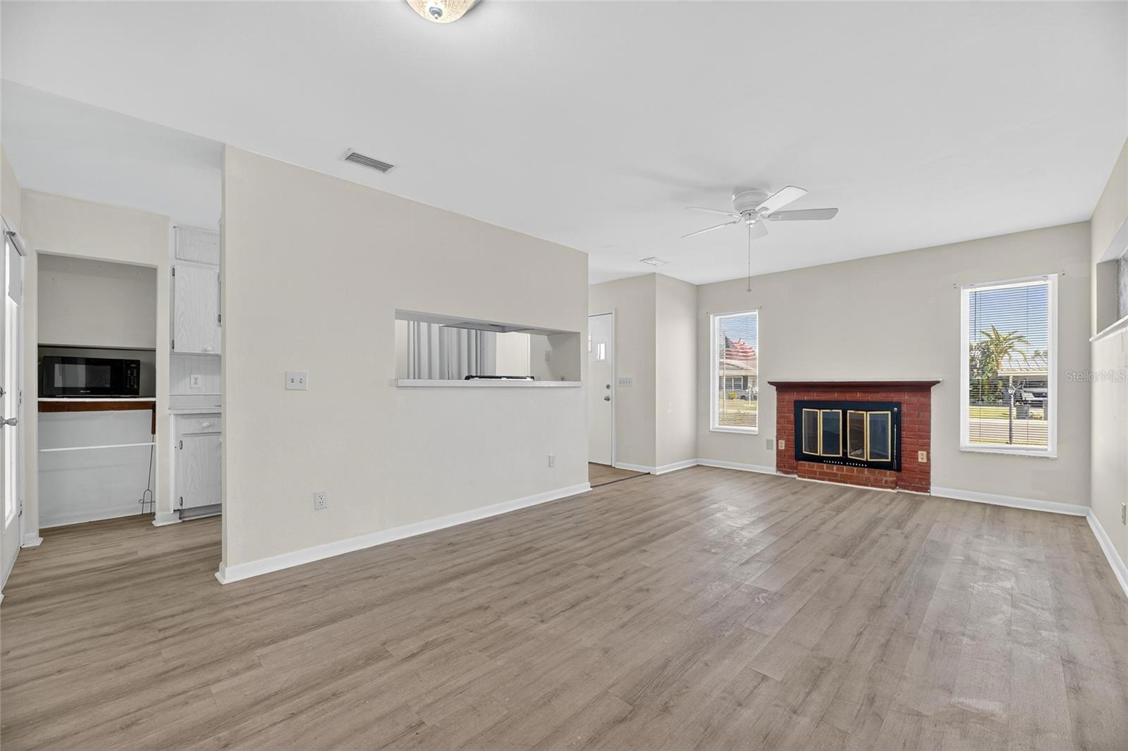 Image 7 of 37 For 1238 Fordham Drive