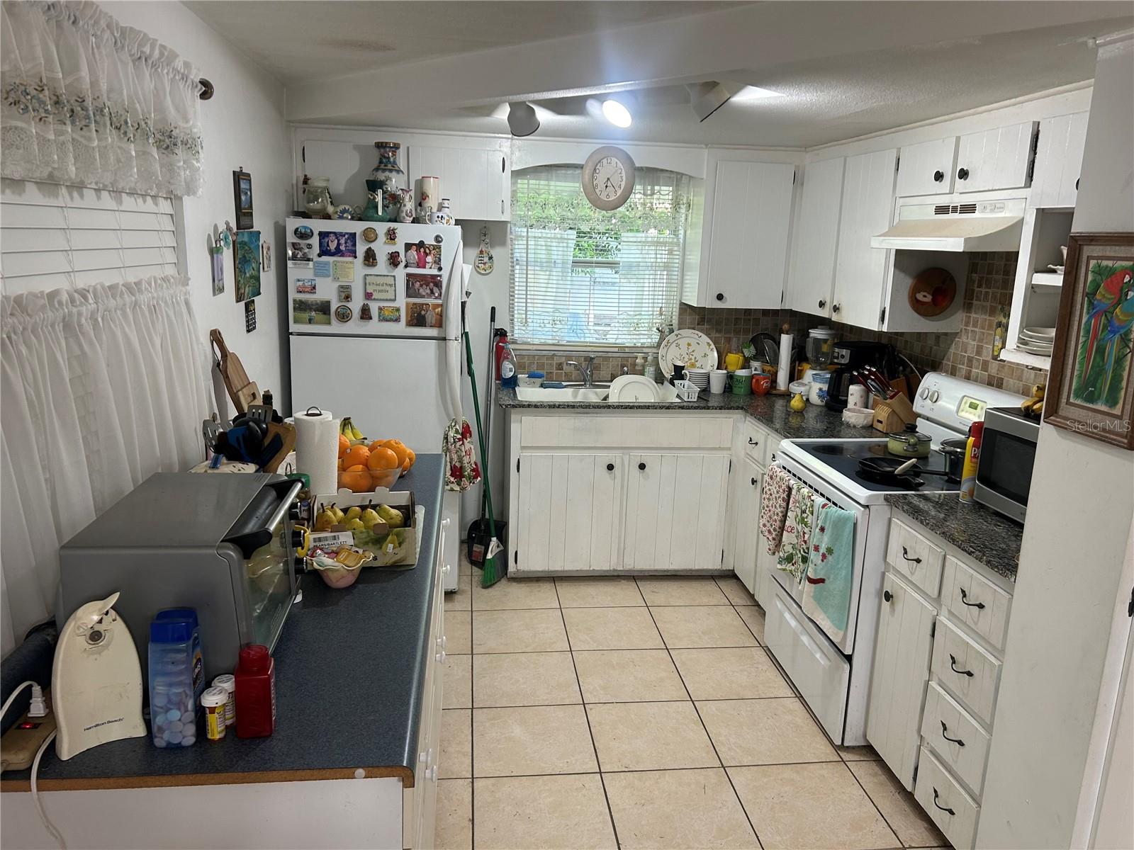 Listing photo id 3 for 7217 Coventry Drive