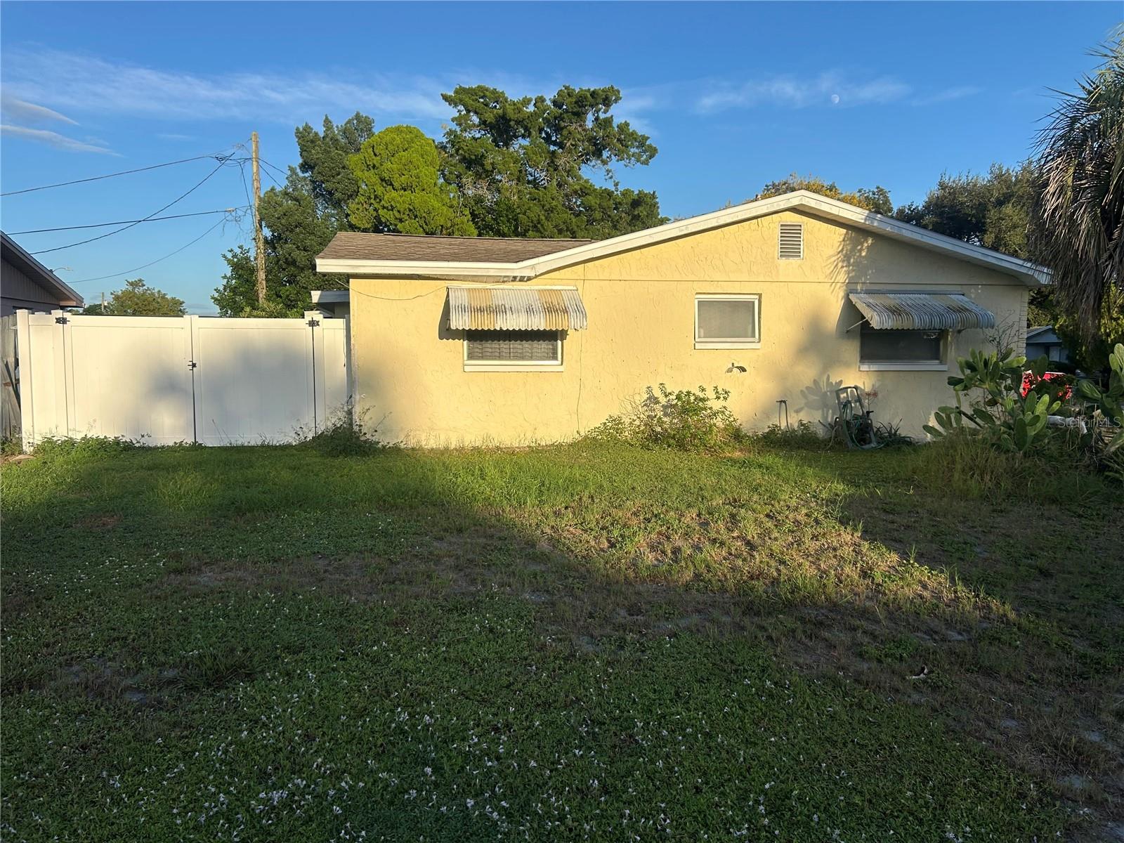 Listing photo id 6 for 7217 Coventry Drive