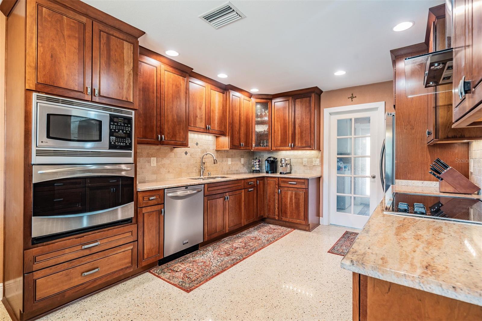 Image 10 of 34 For 3909 Hudson Lane