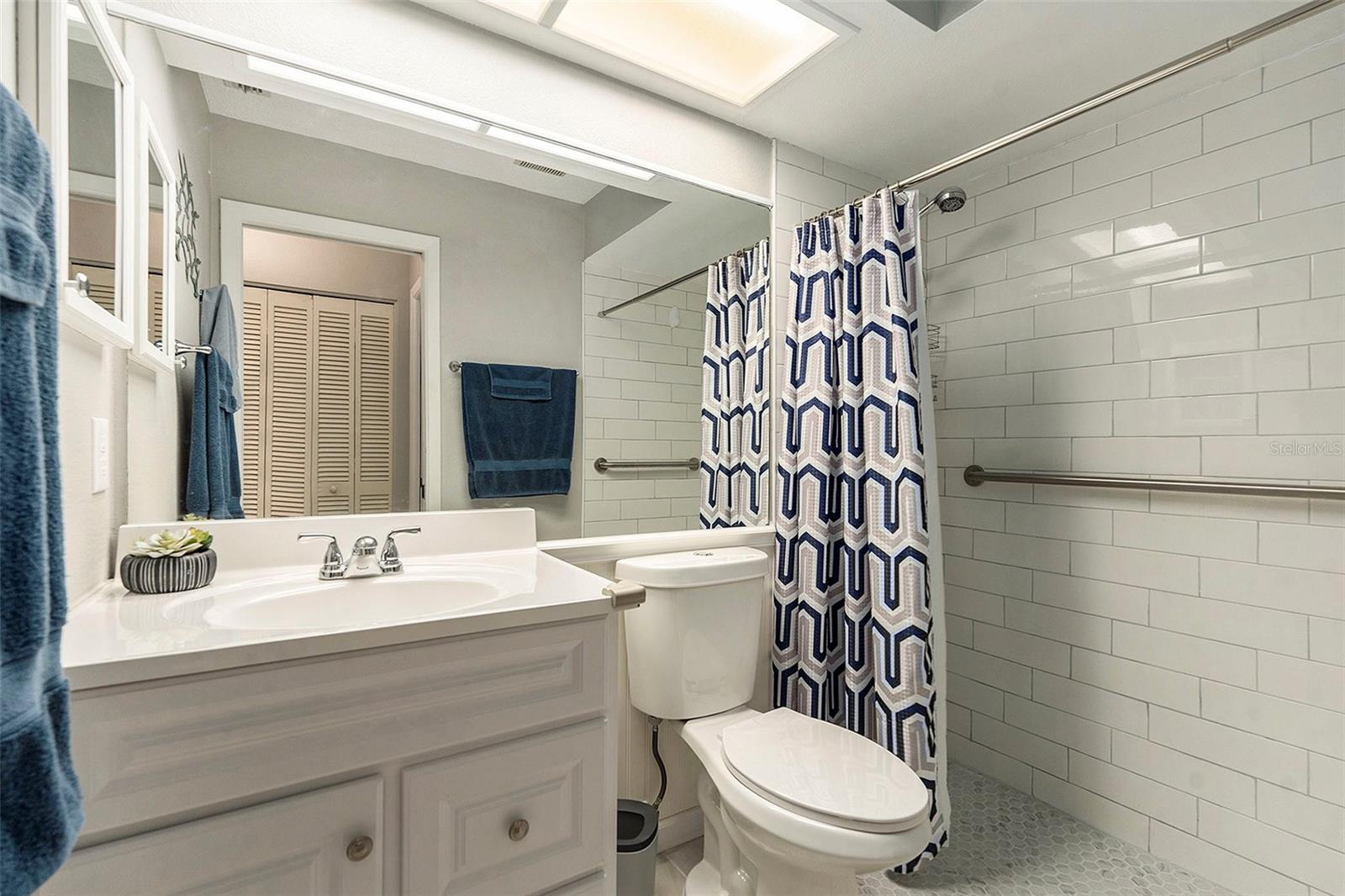 Listing photo id 17 for 9529 Bunker Hill Court 9529