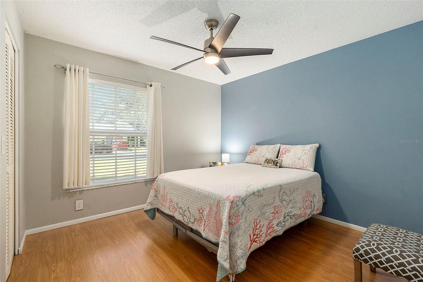 Listing photo id 23 for 9529 Bunker Hill Court 9529