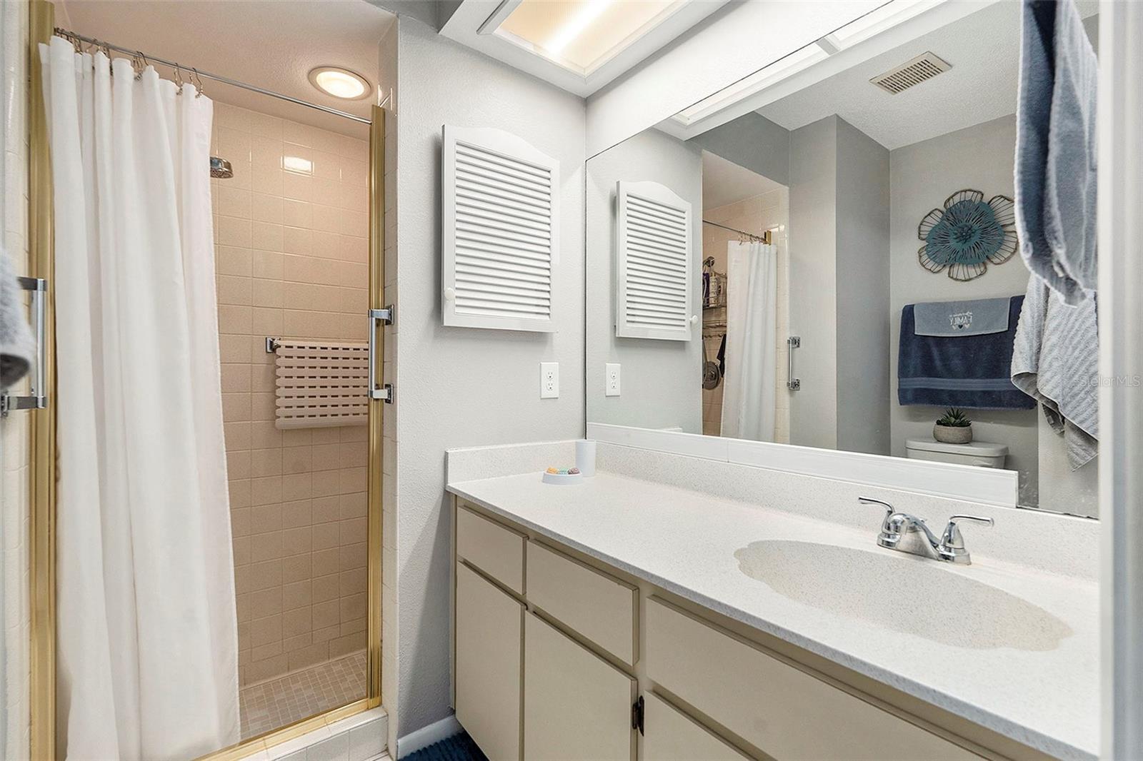 Listing photo id 26 for 9529 Bunker Hill Court 9529