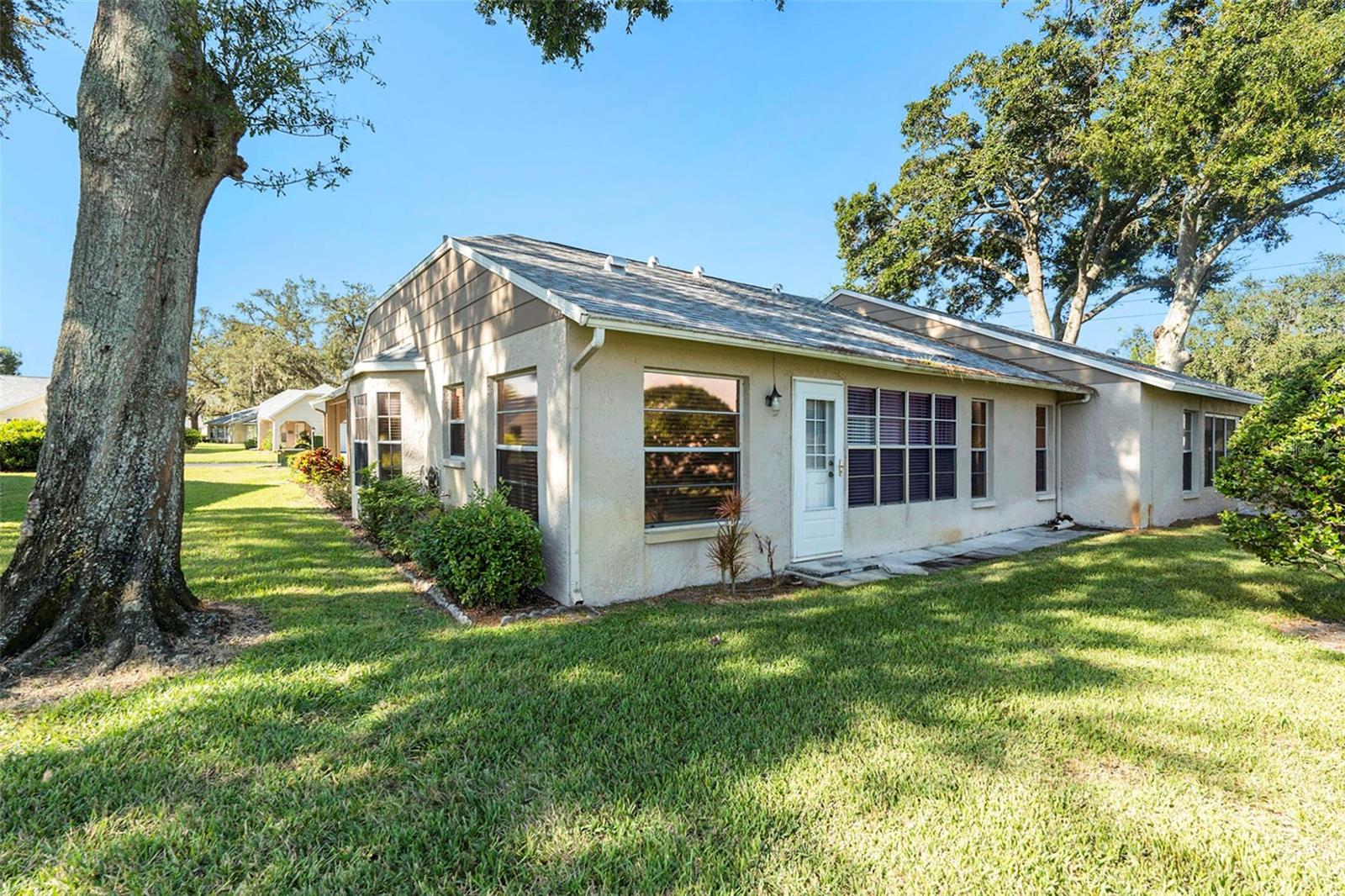 Listing photo id 27 for 9529 Bunker Hill Court 9529