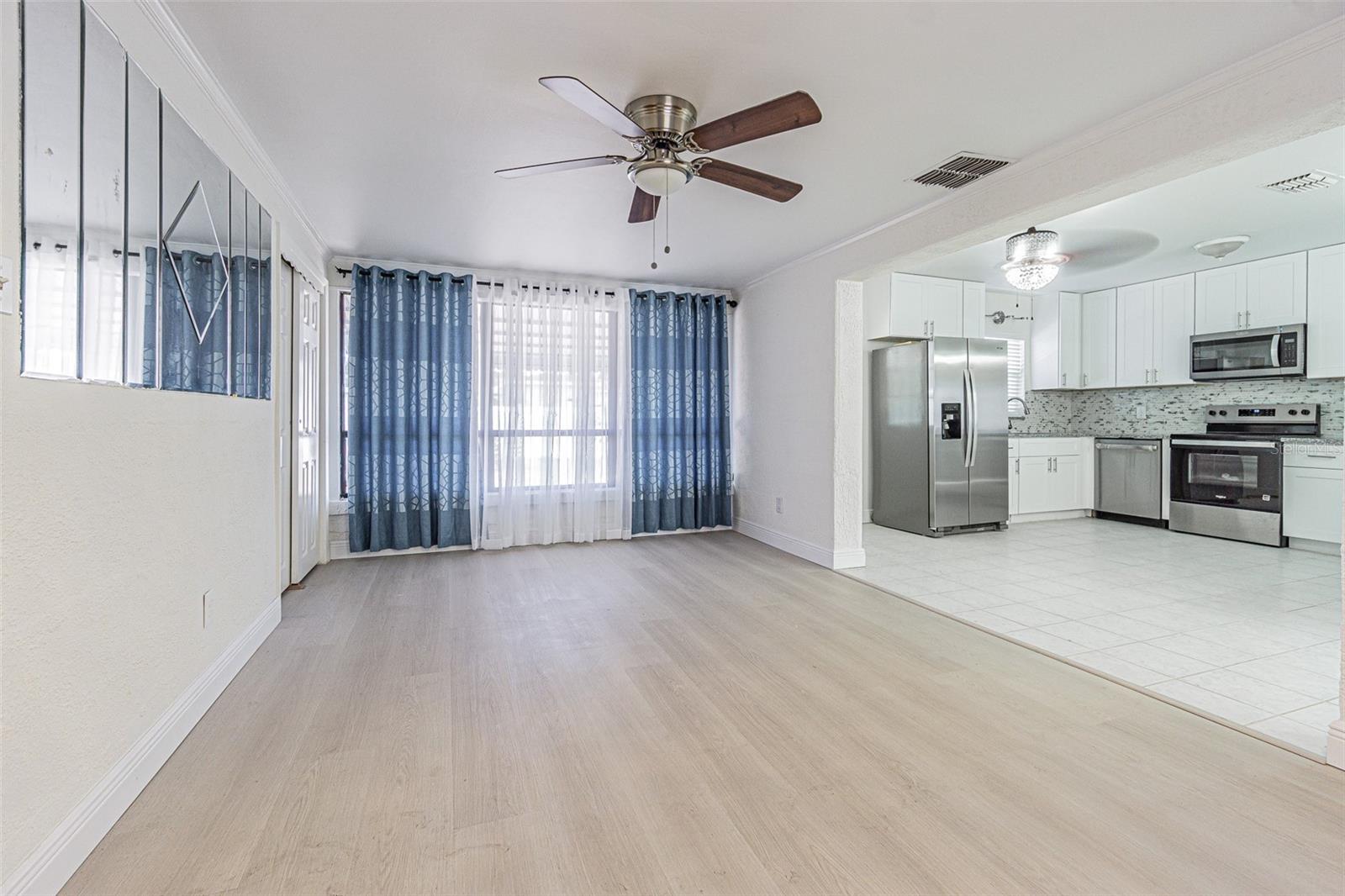 Image 7 of 22 For 3591 29th Avenue N