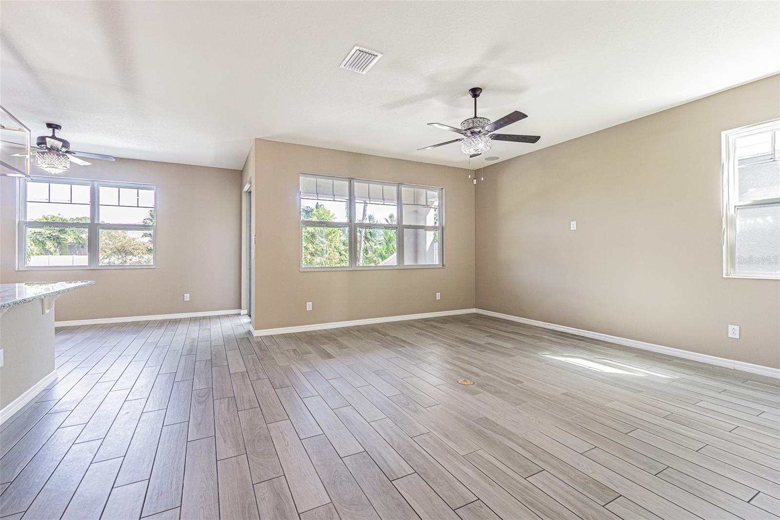 Image 16 of 54 For 8147 Artisan Cir