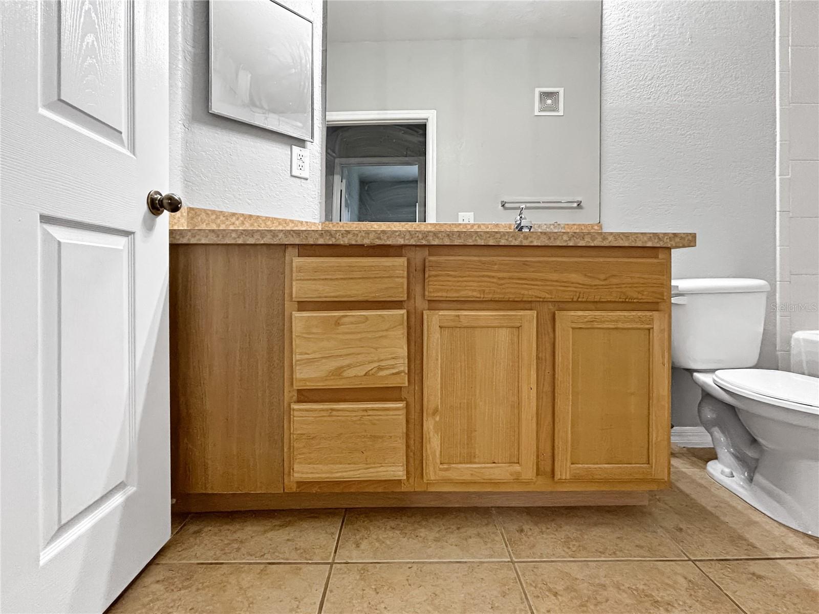 Image 12 of 30 For 10105 Courtney Palms Boulevard 303
