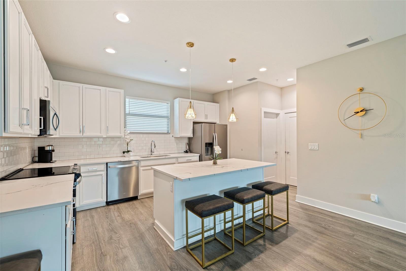 Image 13 of 43 For 2540 12th Terrace N