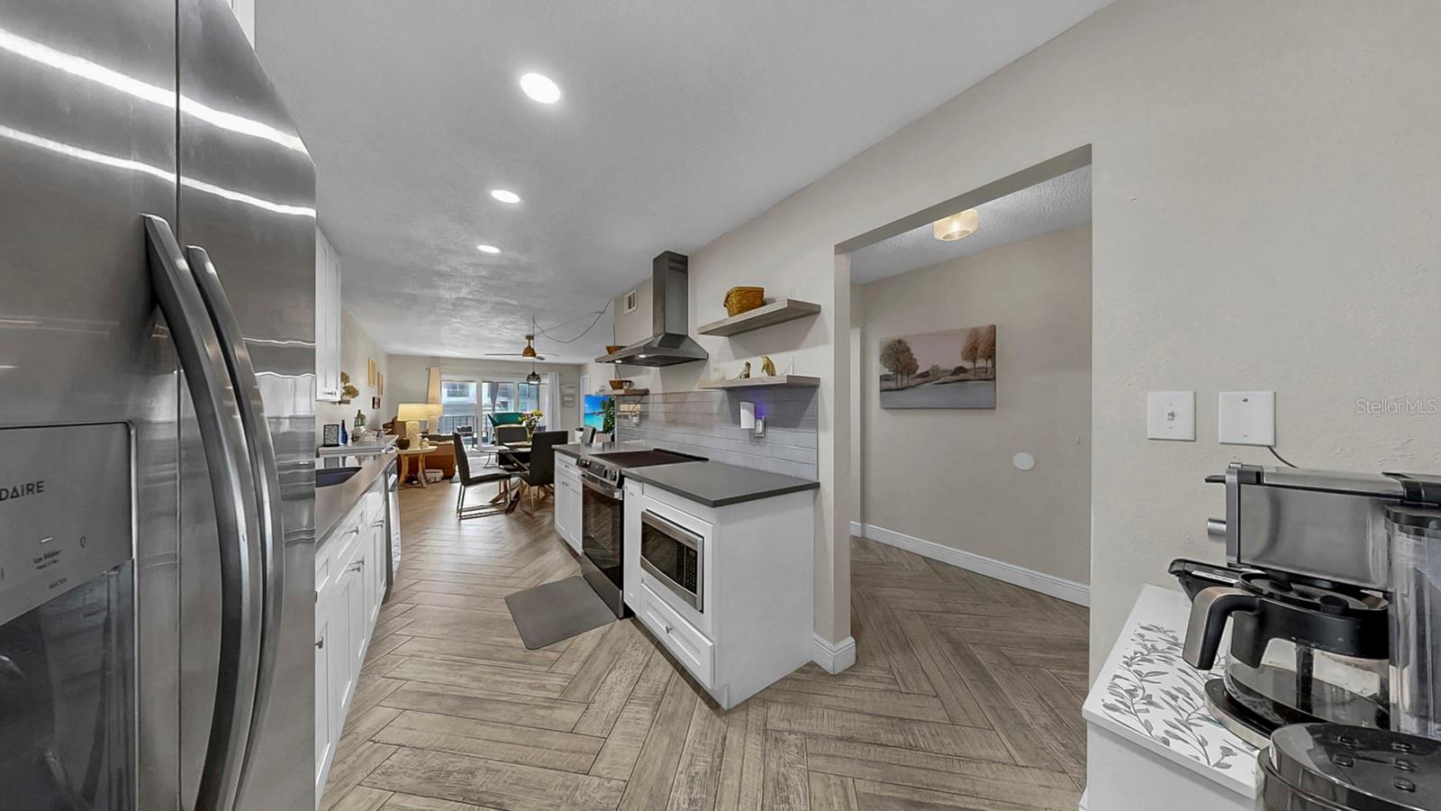 Image 9 of 34 For 8799 Bardmoor Boulevard 205