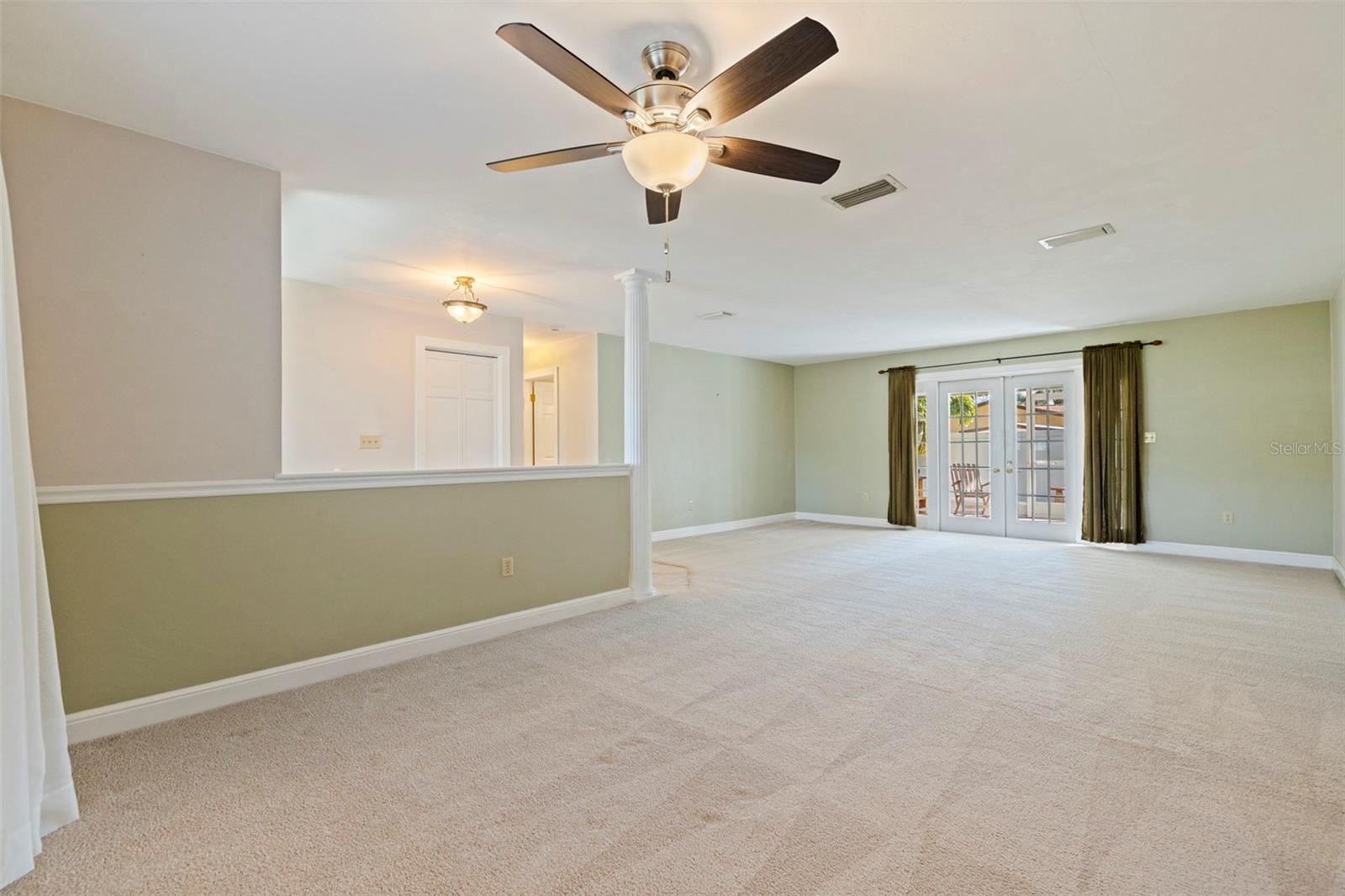 Image 10 of 40 For 925 Irene Avenue