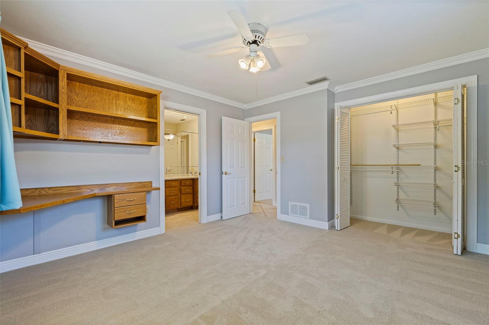 Image 22 of 40 For 925 Irene Avenue