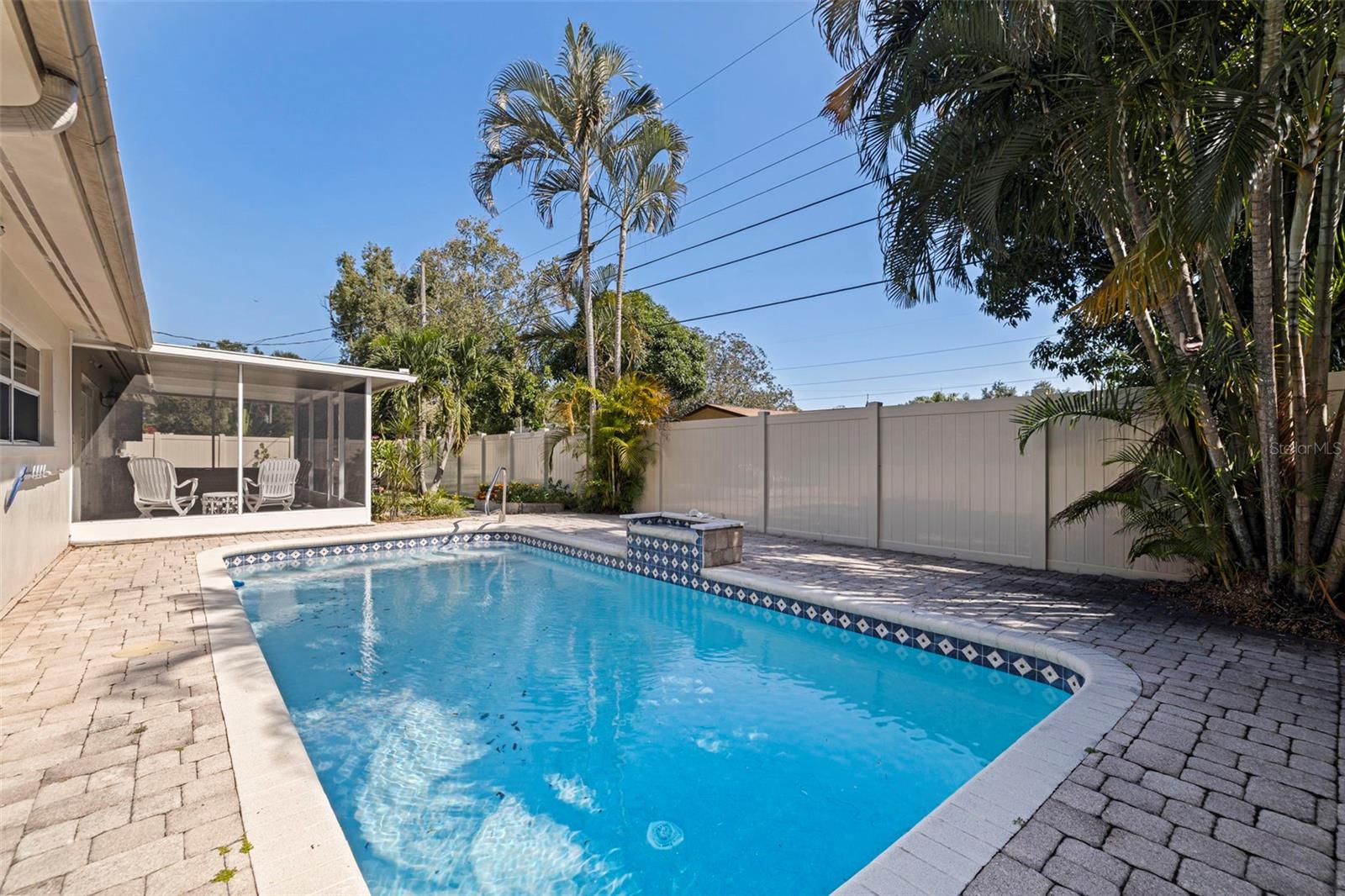 Image 26 of 40 For 925 Irene Avenue