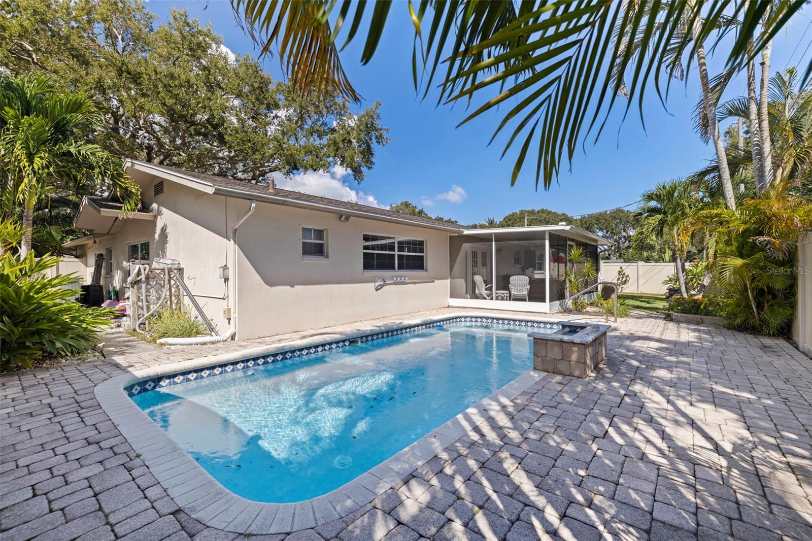 Image 27 of 40 For 925 Irene Avenue