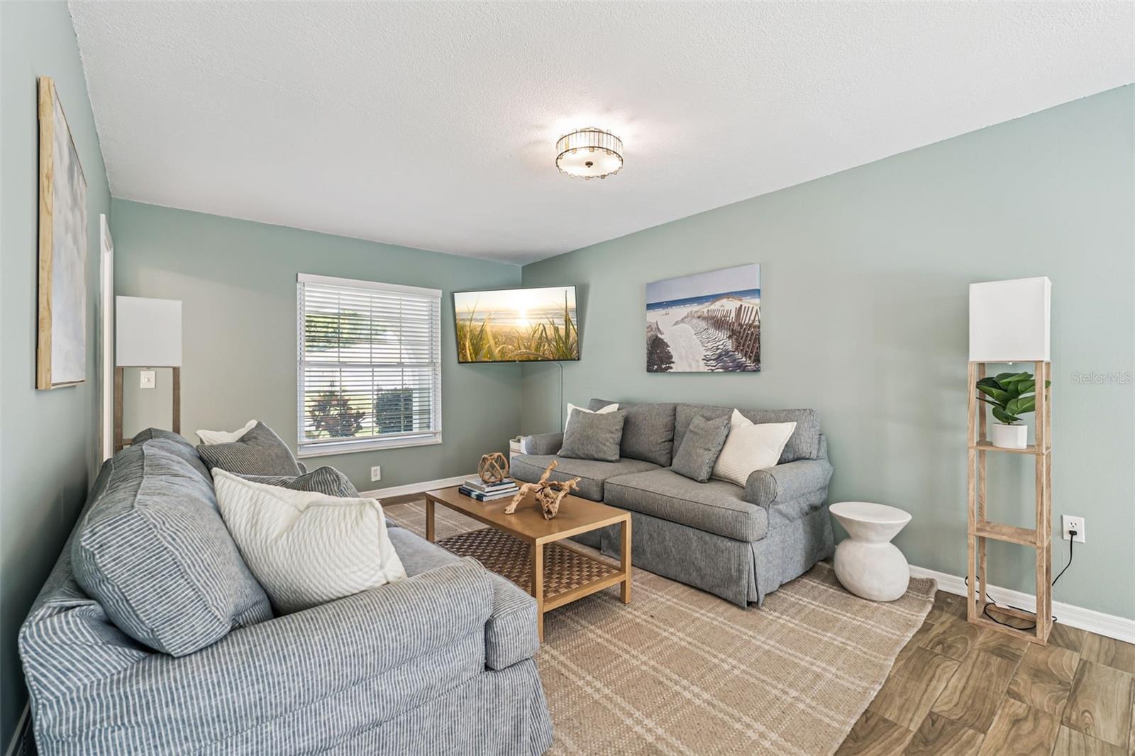 Image 11 of 56 For 5201 15th Avenue W