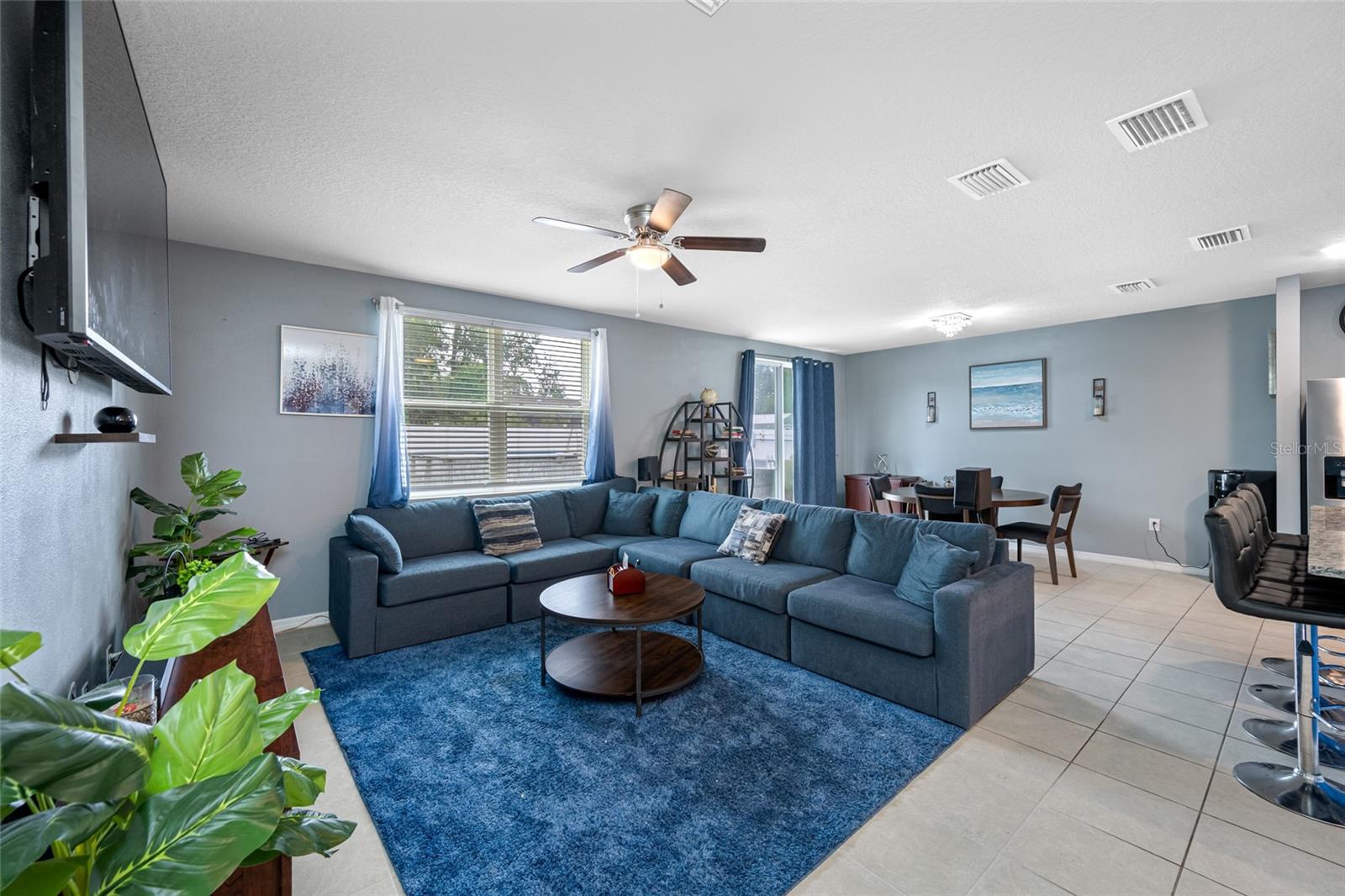 Image 9 of 45 For 13630 Coronado Drive