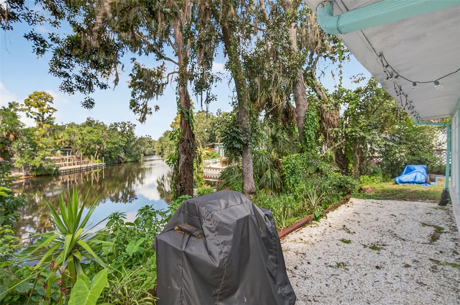 Image 10 of 44 For 3924 Alafia Boulevard