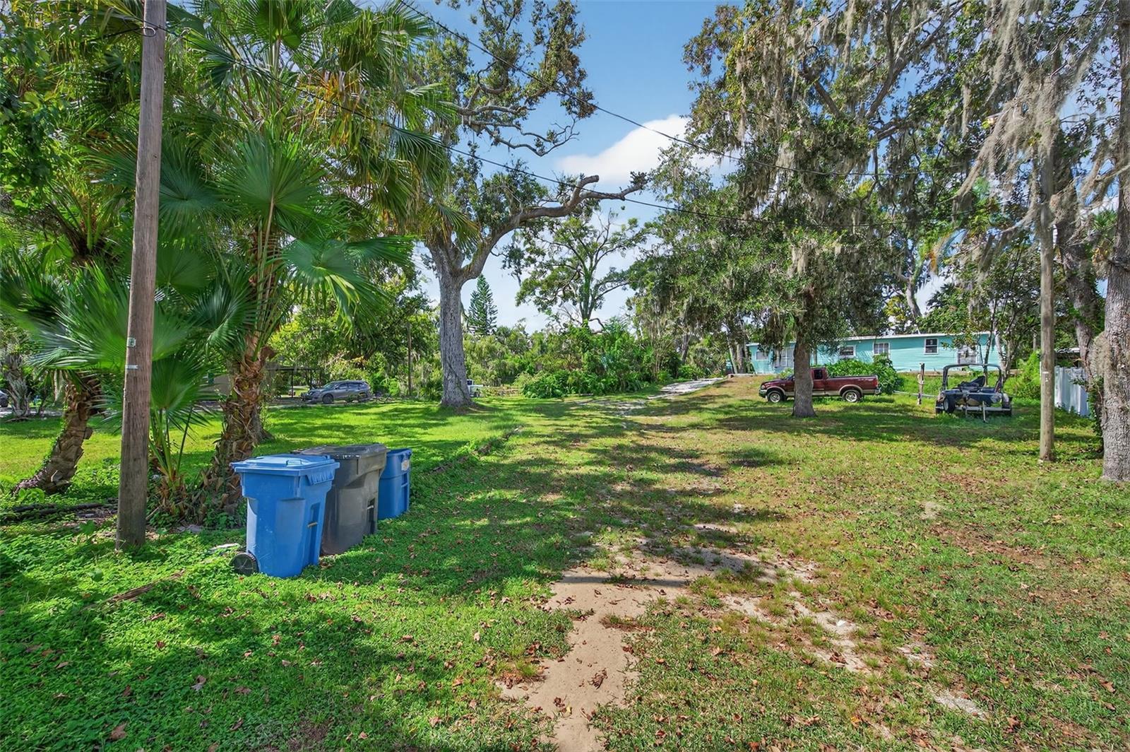 Image 16 of 44 For 3924 Alafia Boulevard