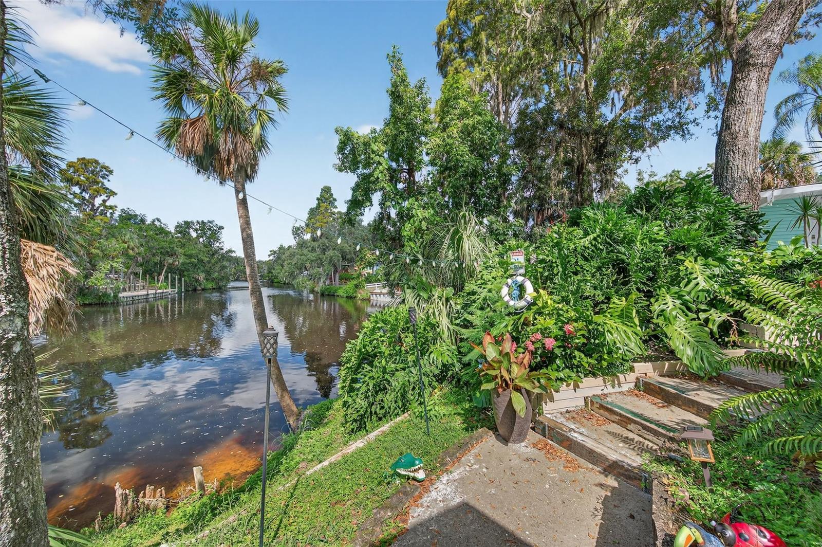 Image 3 of 44 For 3924 Alafia Boulevard