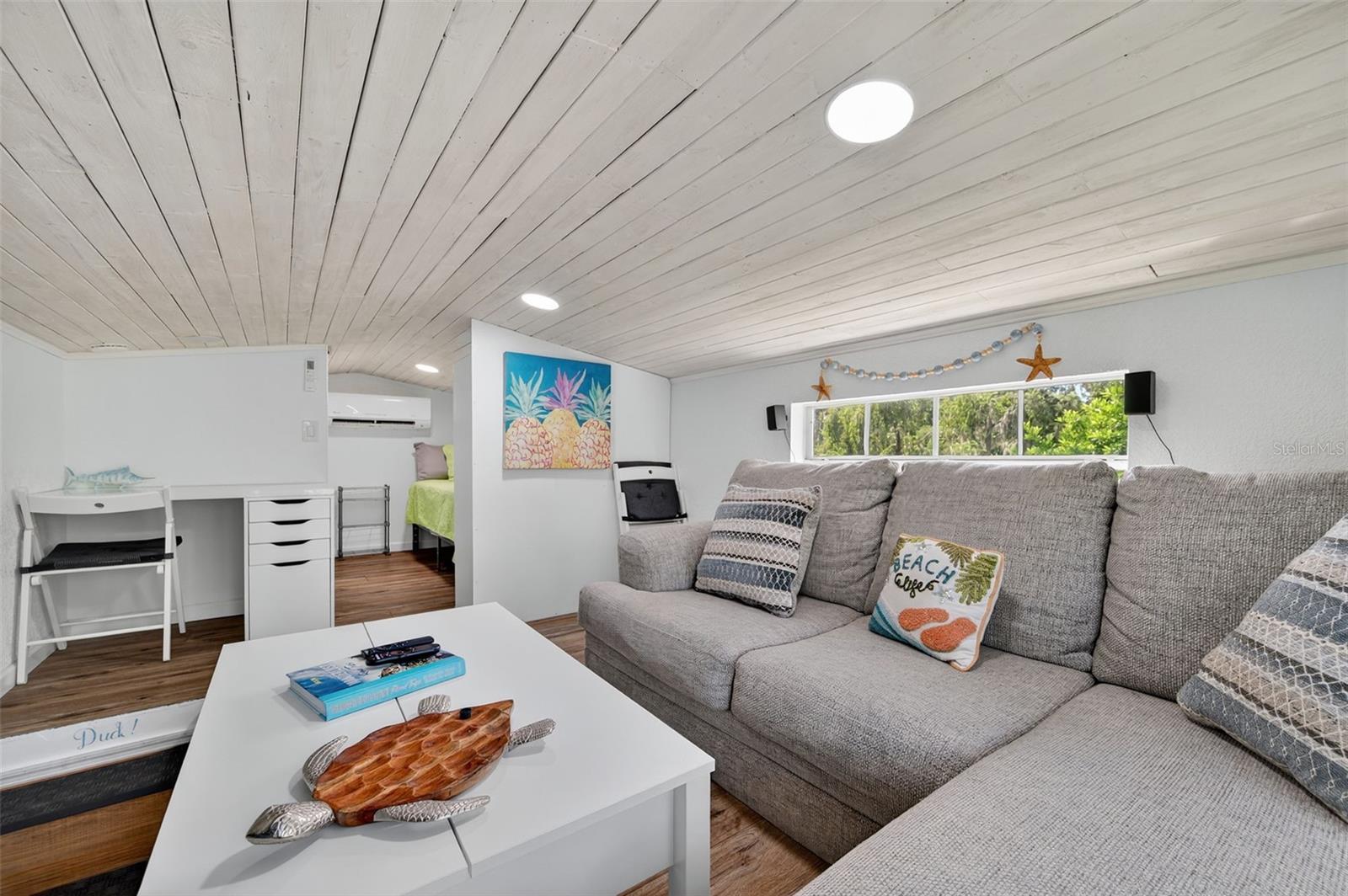 Image 30 of 44 For 3924 Alafia Boulevard