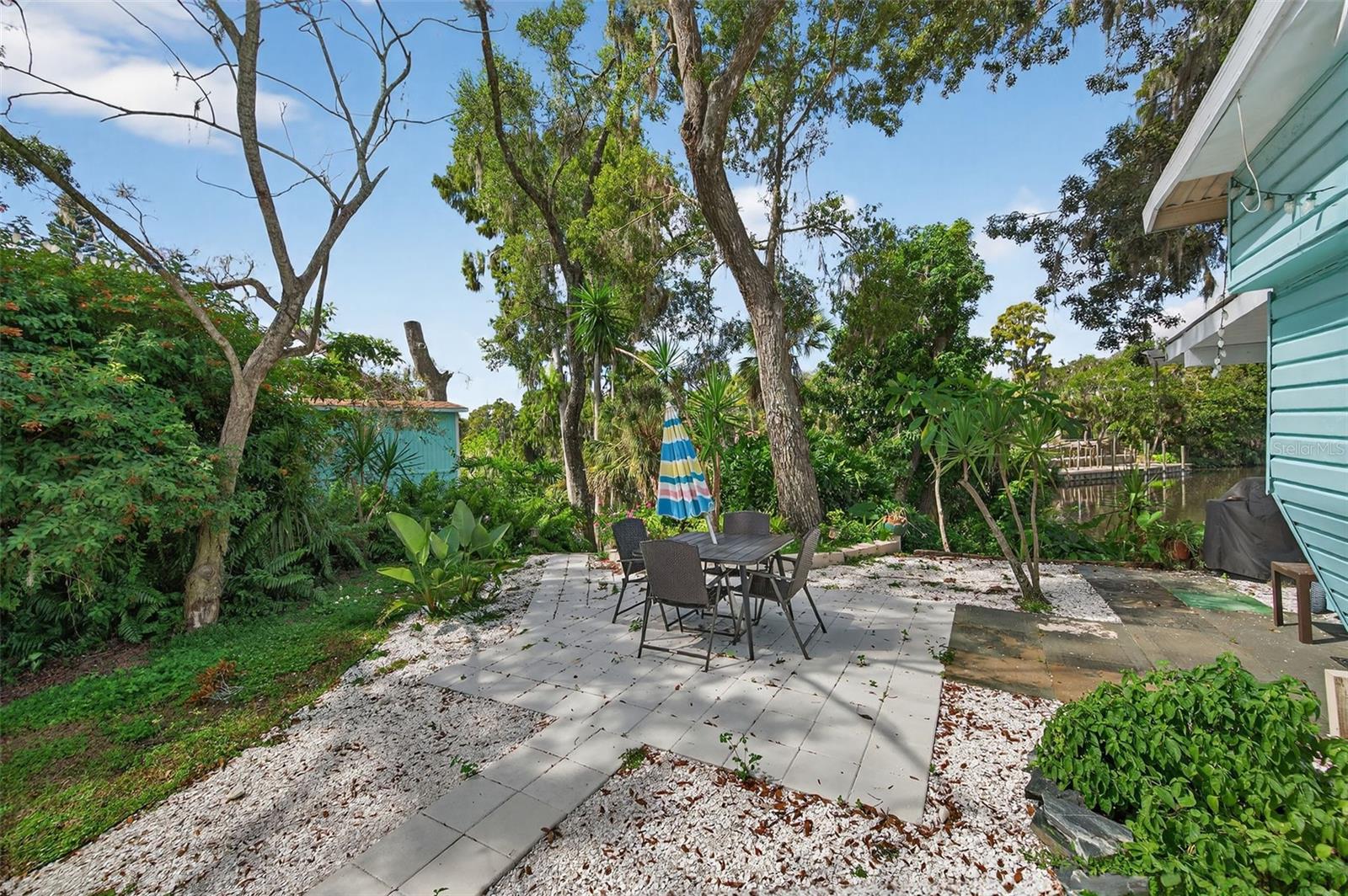 Image 8 of 44 For 3924 Alafia Boulevard