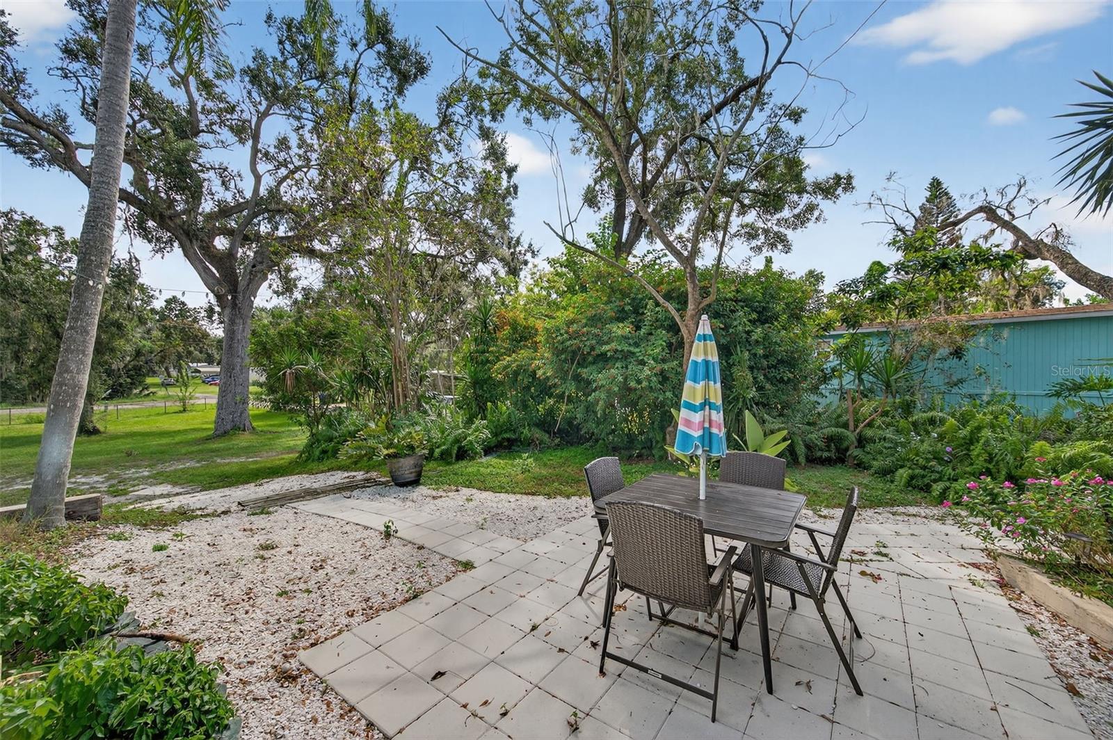 Image 9 of 44 For 3924 Alafia Boulevard