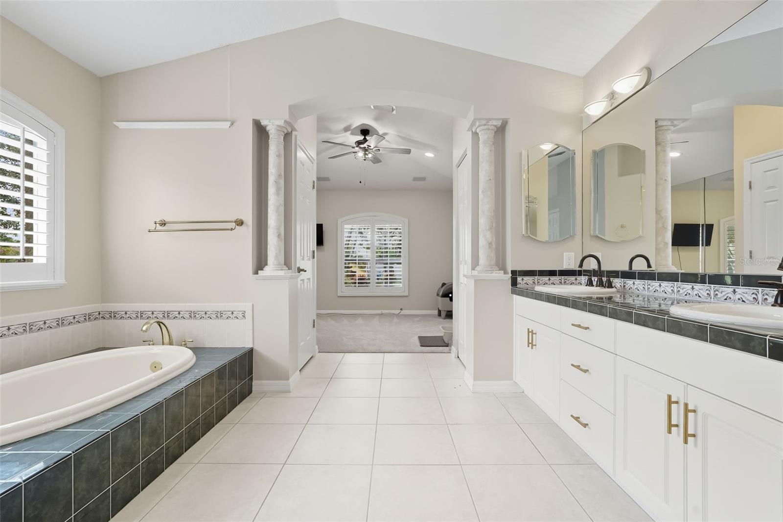 Image 20 of 29 For 14547 Oliver Street